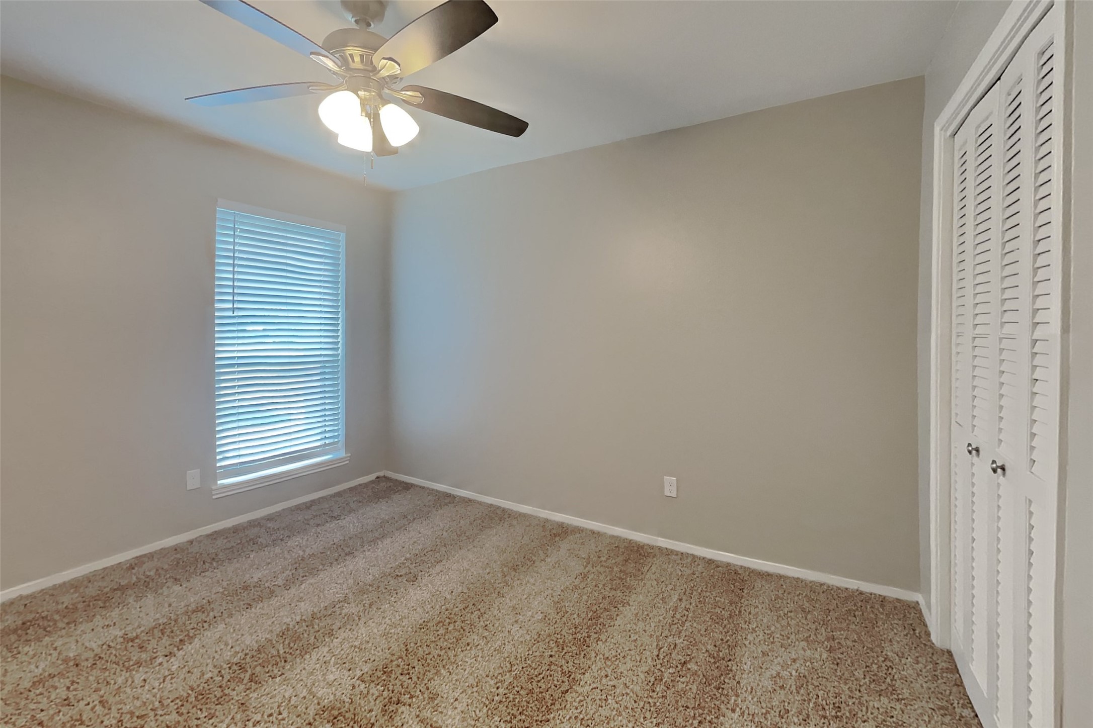 5362 Marian Street Property Photo 15