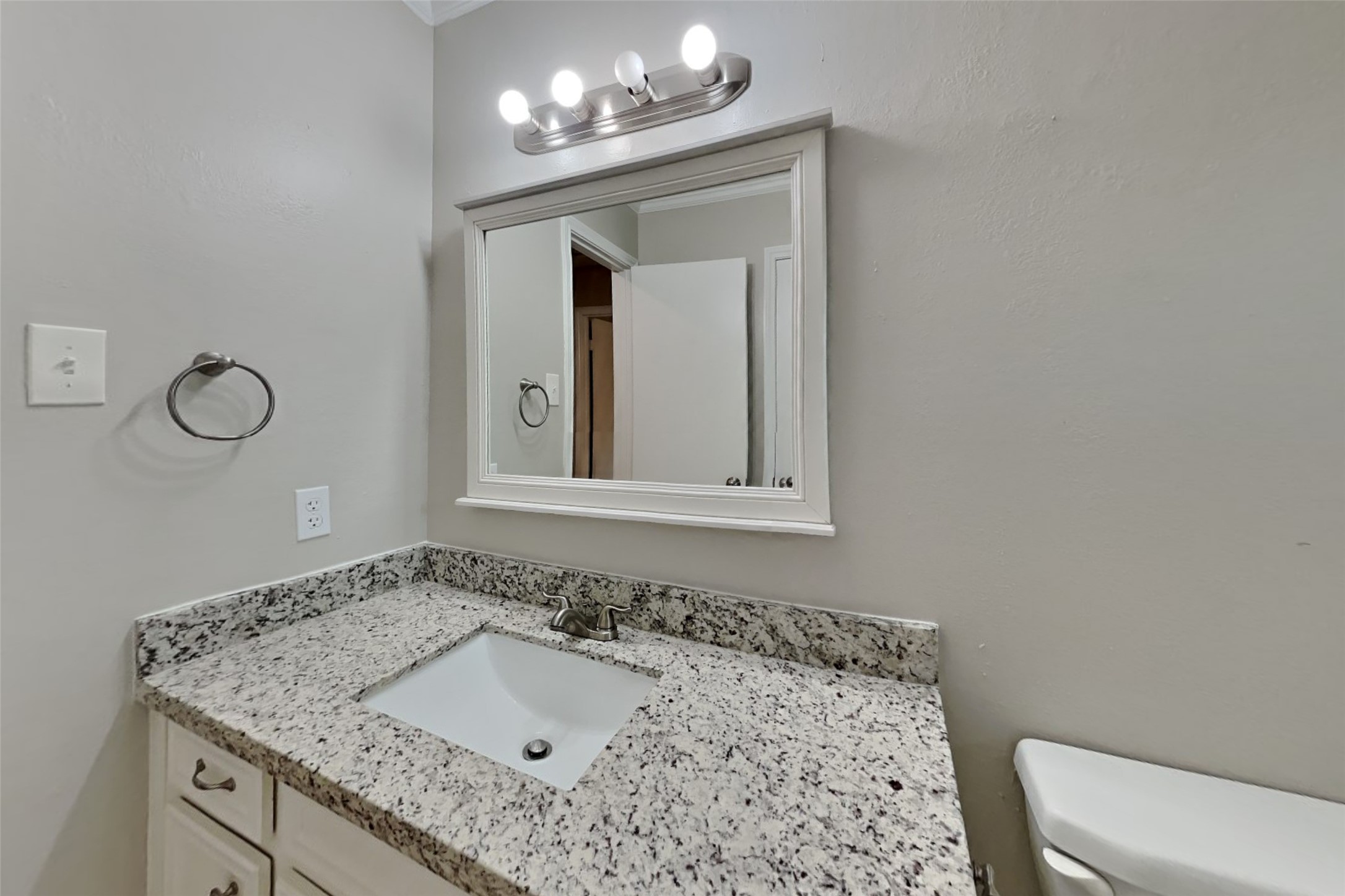 5362 Marian Street Property Photo 16