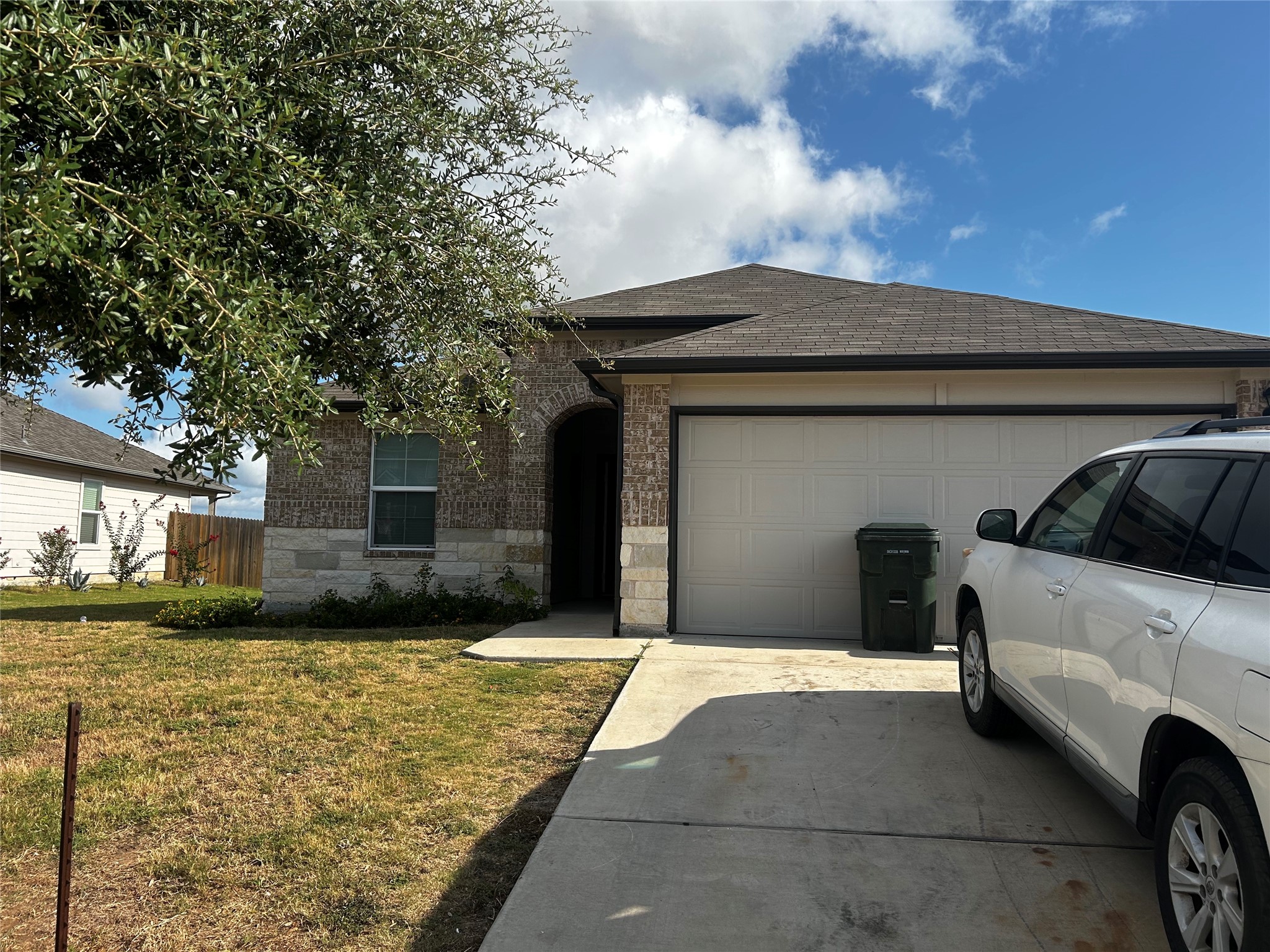 205 Lily Pond Trail Property Photo 1