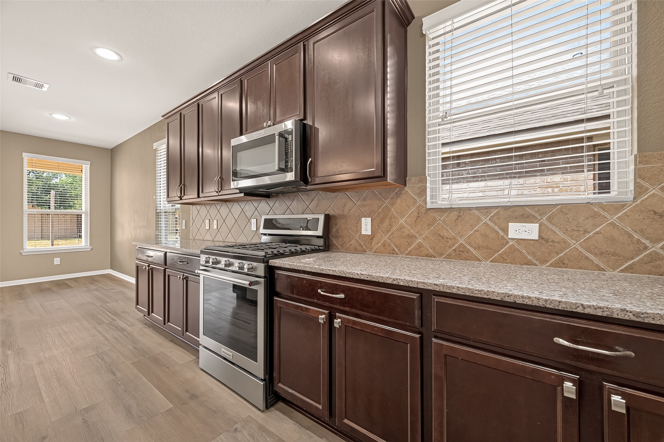 15711 Huddleston Drive Property Photo 17