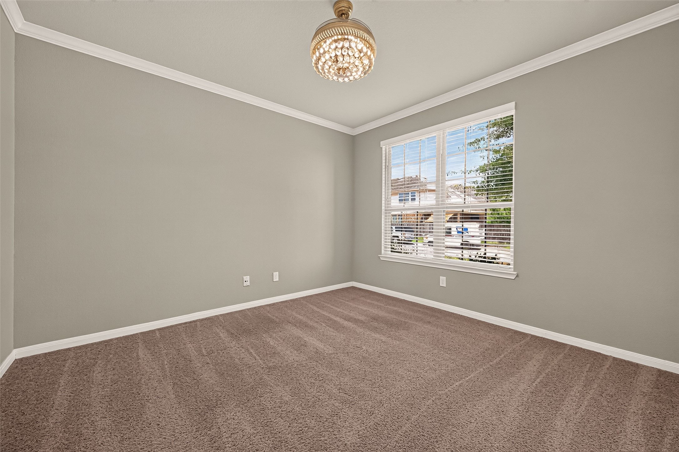 15711 Huddleston Drive Property Photo 19