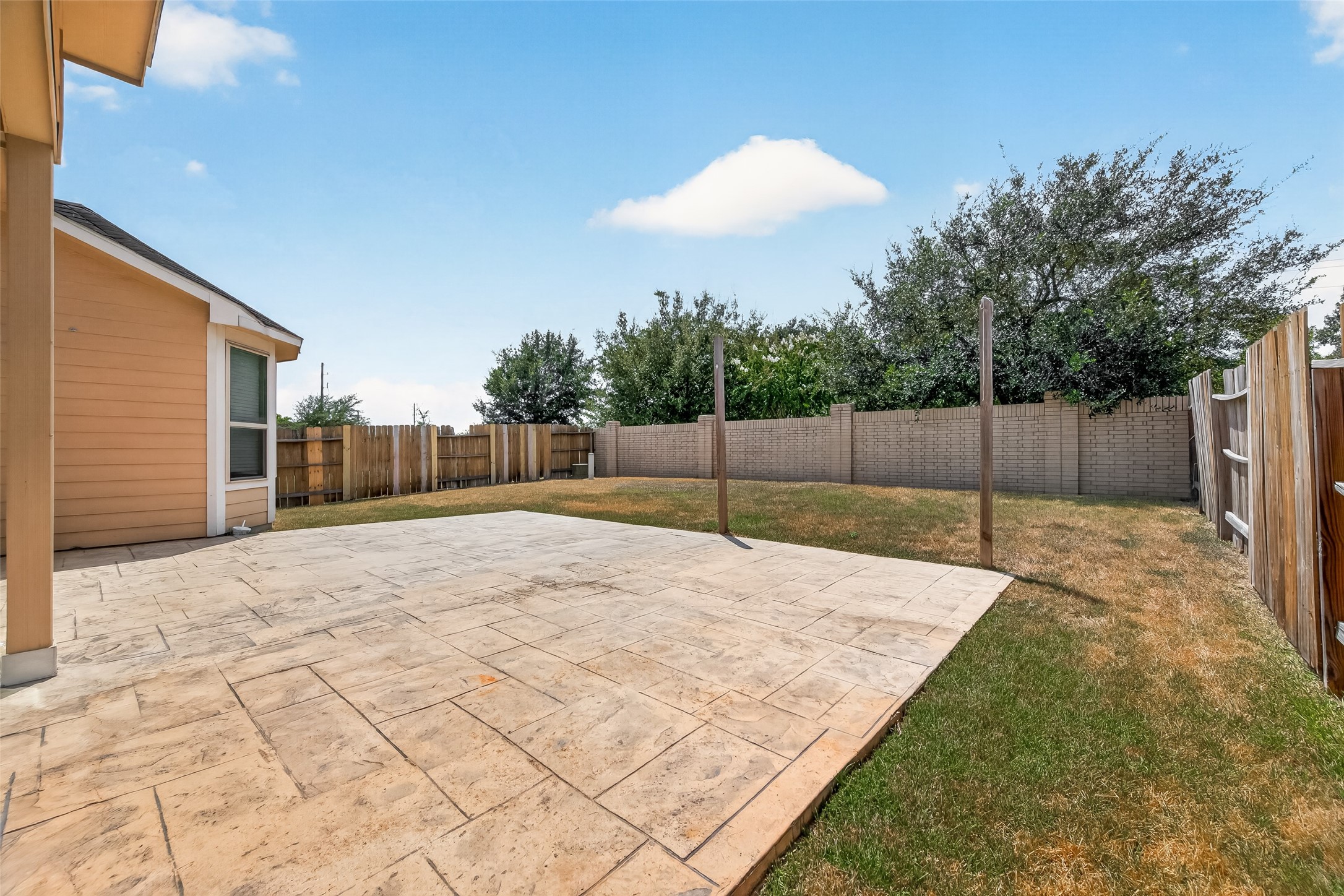 15711 Huddleston Drive Property Photo 37