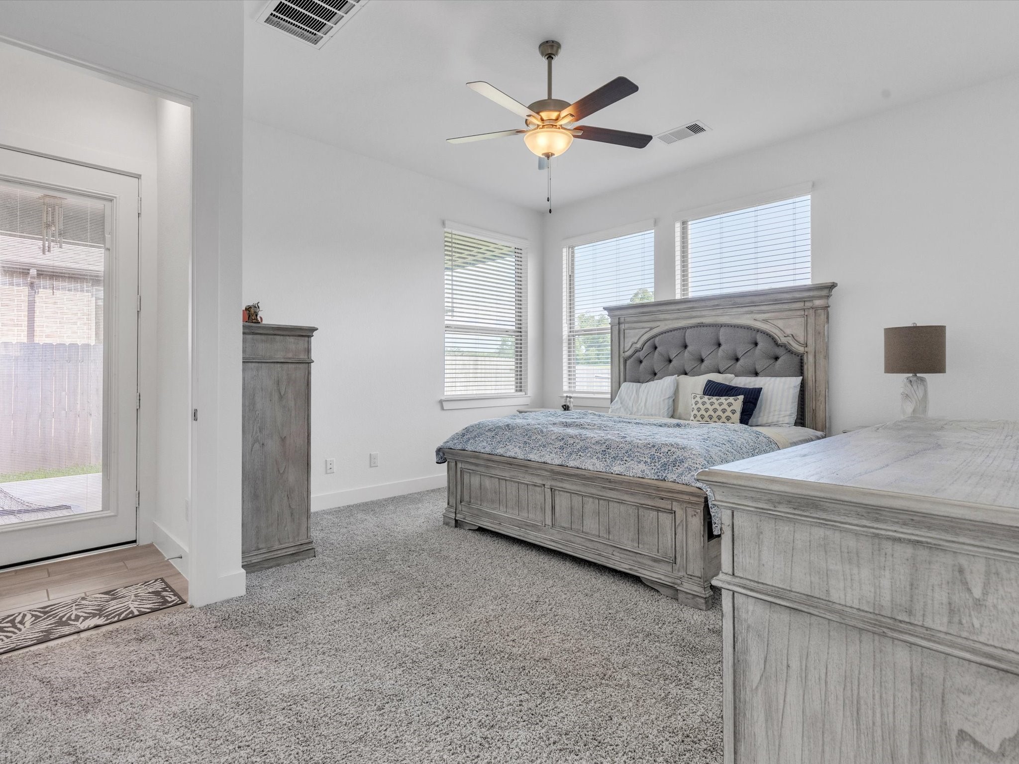 10718 Hidden Rock Drive Property Photo 15