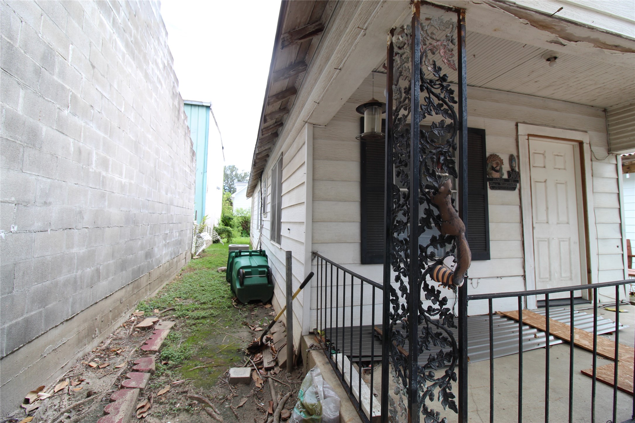 308 James Street Property Photo 3