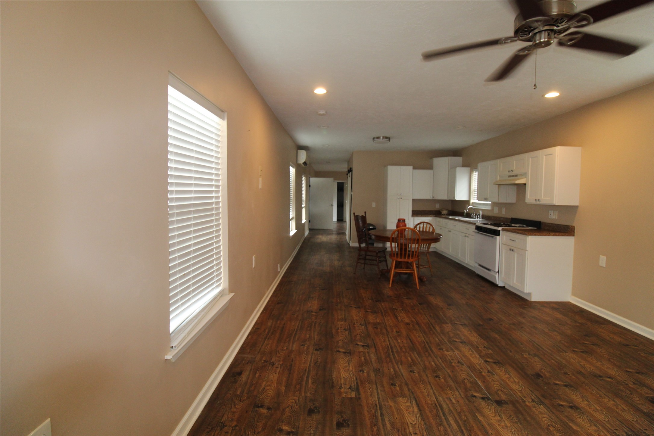 308 James Street Property Photo 8