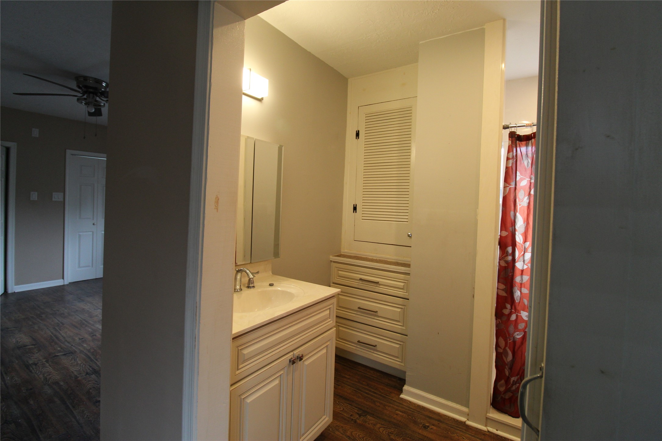 308 James Street Property Photo 10