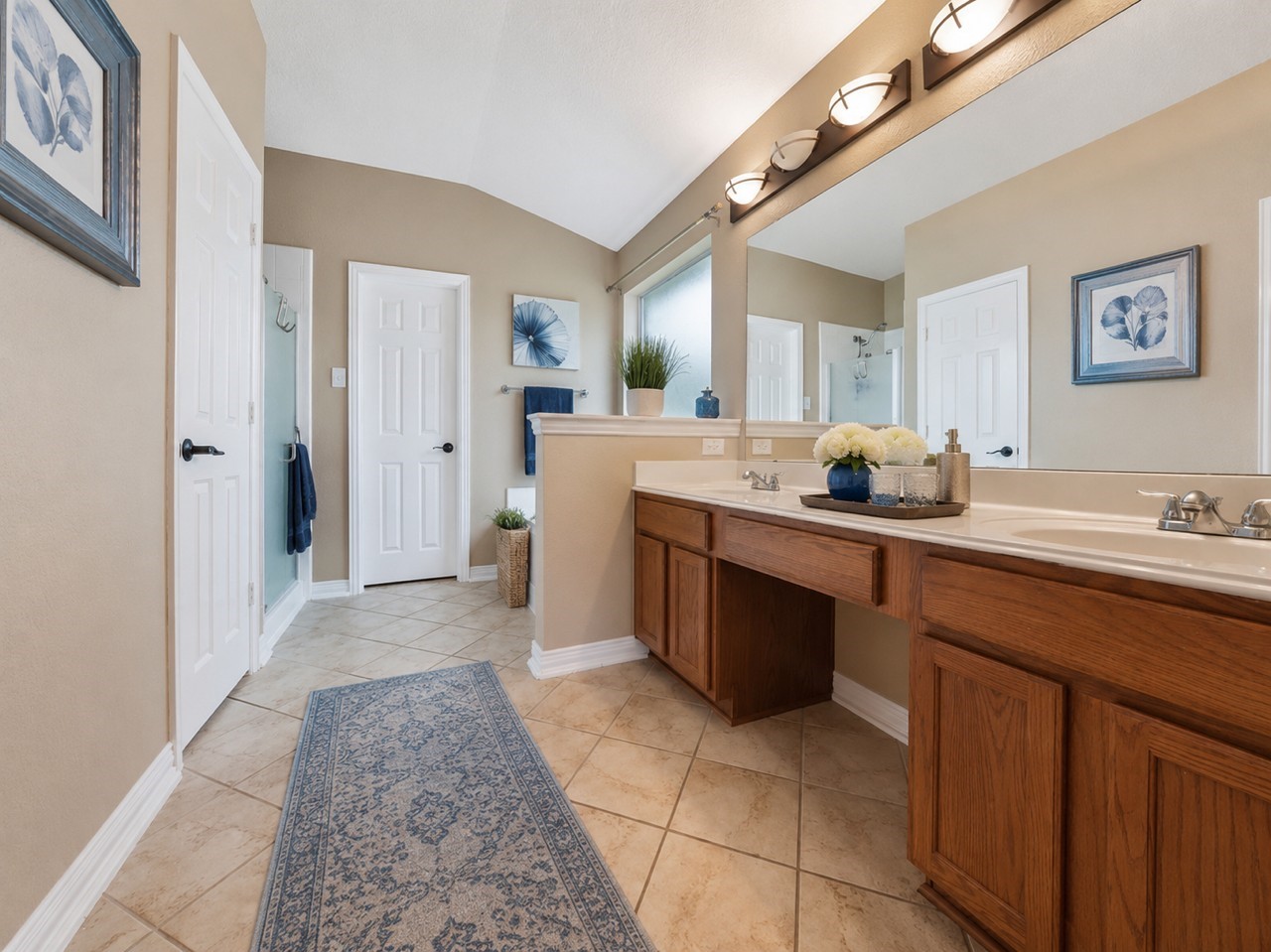 2012 Roaring Springs Drive Property Photo 6