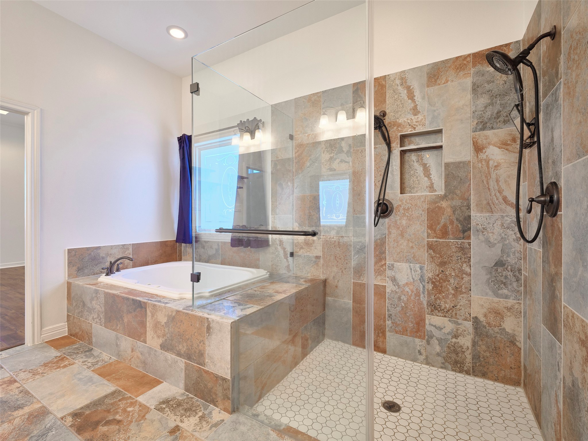 11718 Casadores Lane Property Photo 28