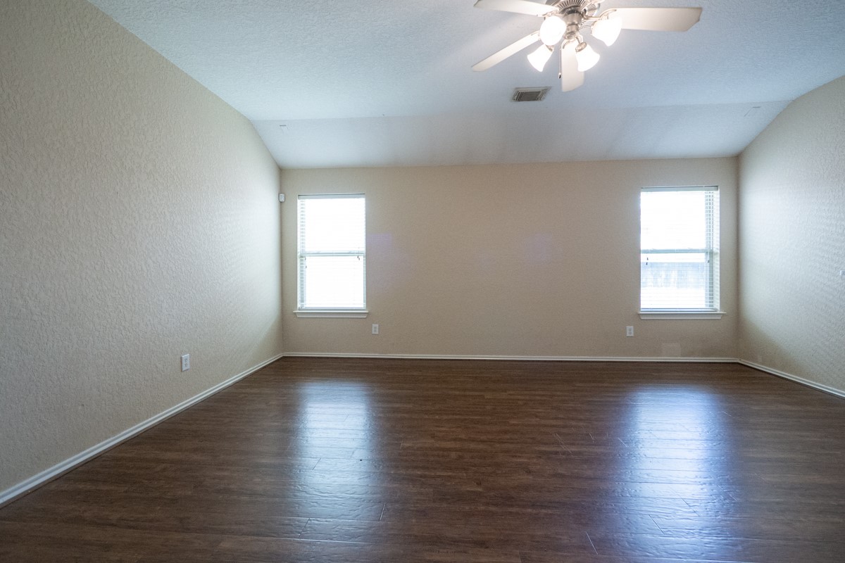 11219 Overland Trail Drive Property Photo 9