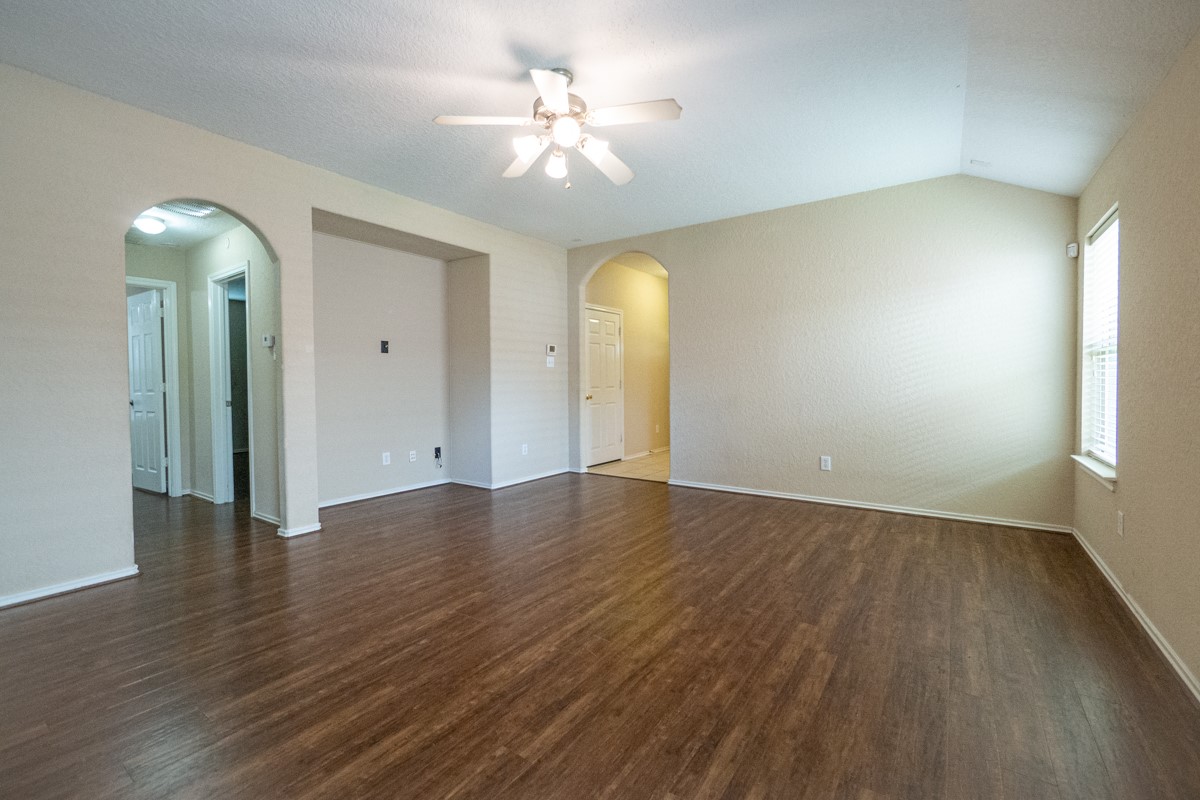 11219 Overland Trail Drive Property Photo 10