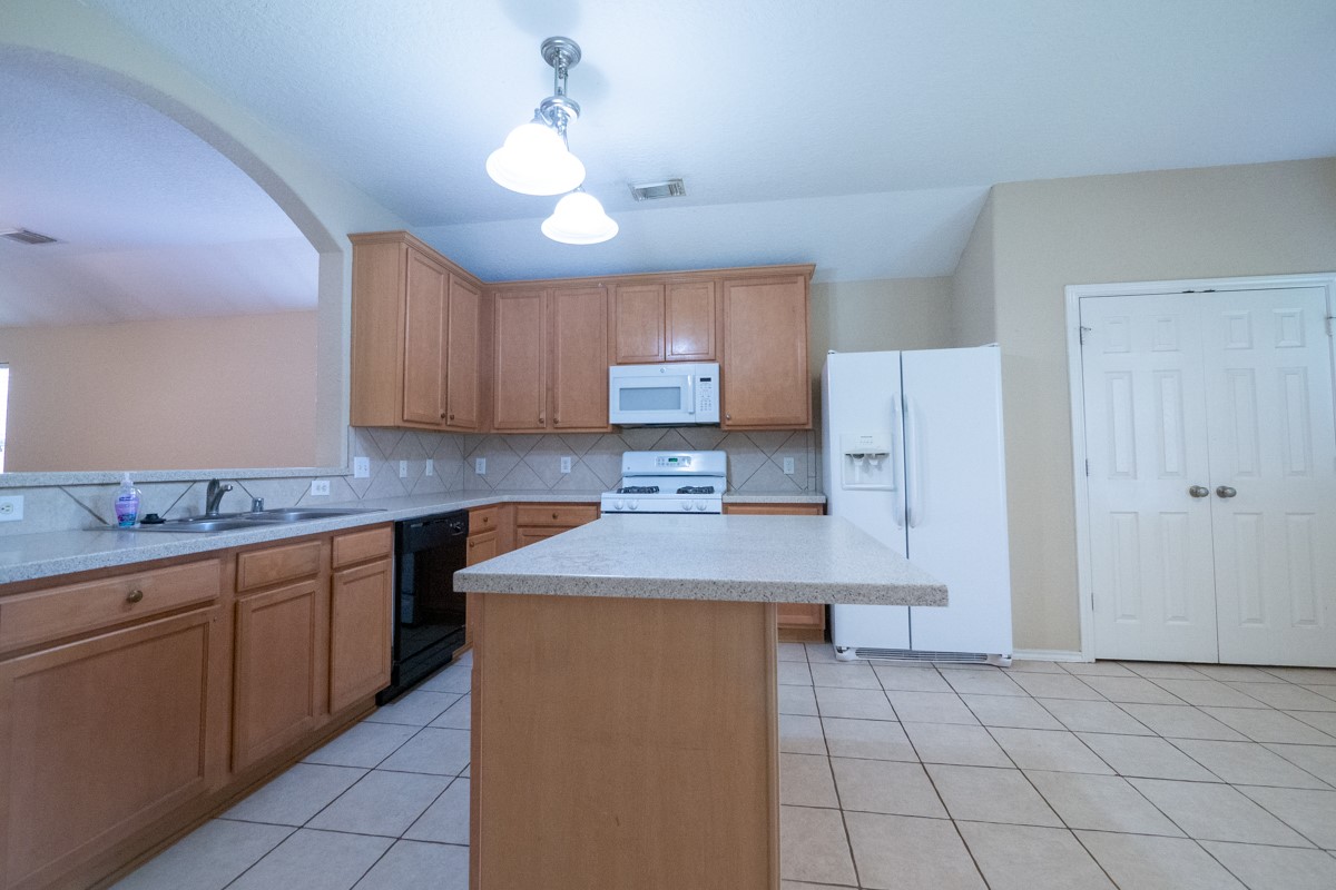 11219 Overland Trail Drive Property Photo 11