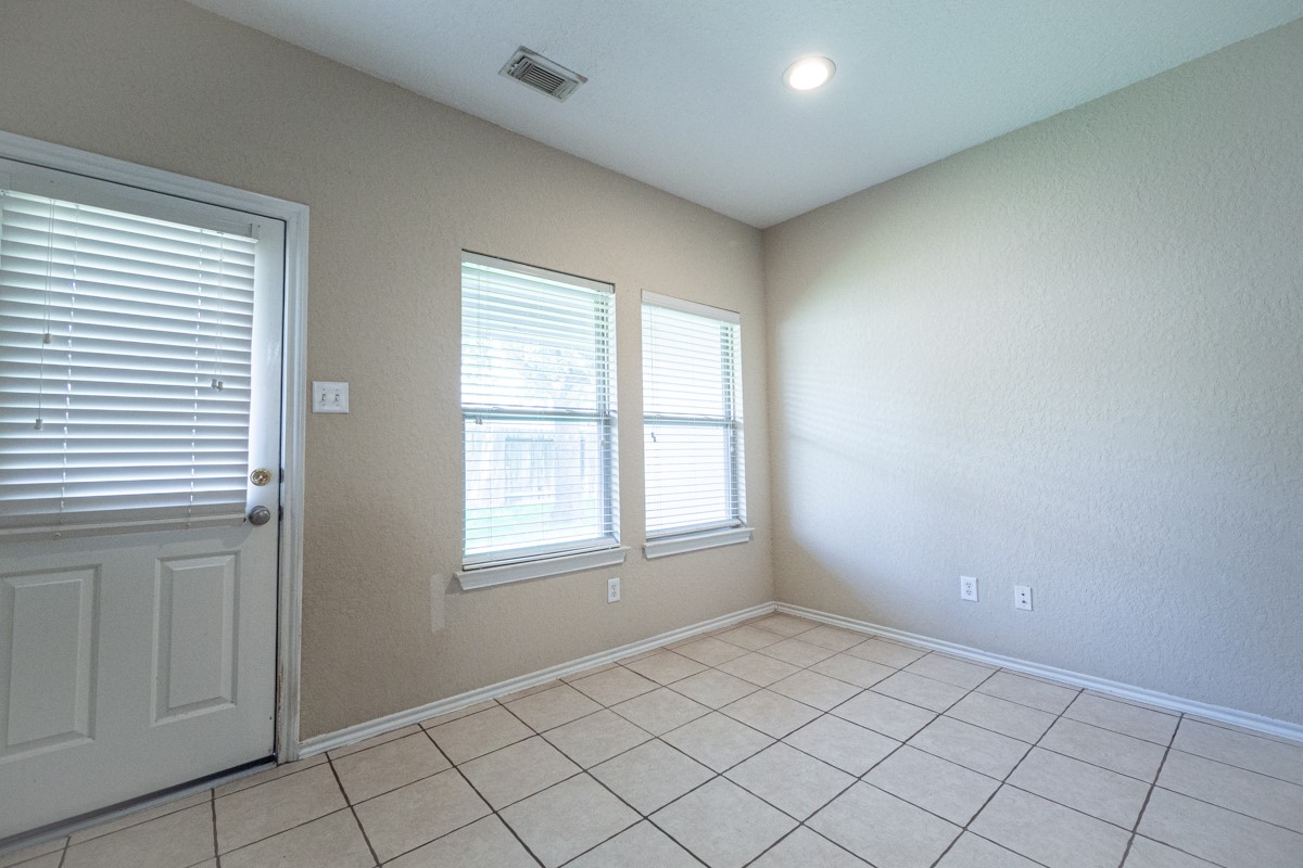 11219 Overland Trail Drive Property Photo 15