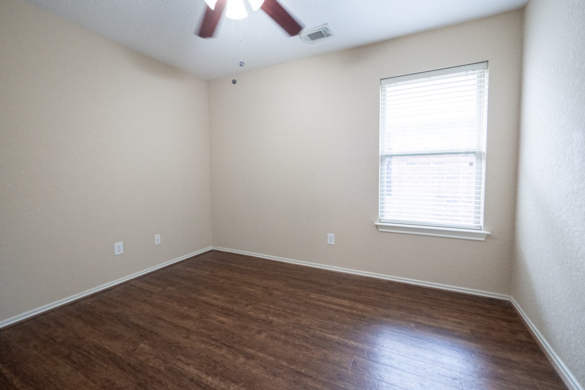 11219 Overland Trail Drive Property Photo 16