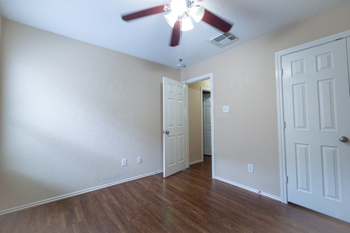 11219 Overland Trail Drive Property Photo 17
