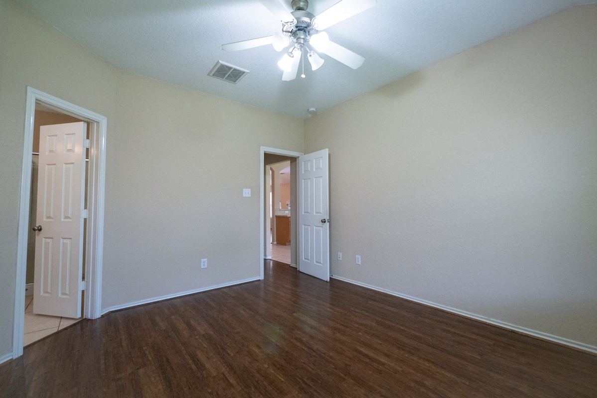 11219 Overland Trail Drive Property Photo 22