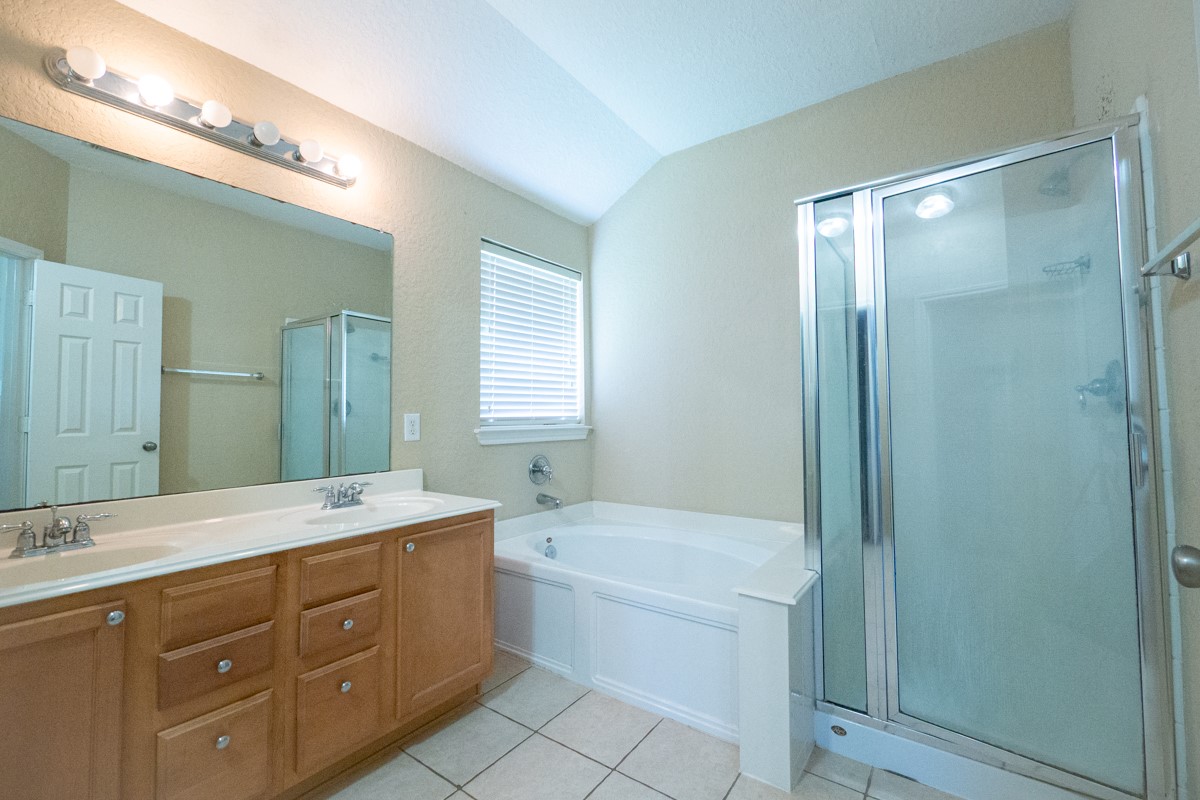 11219 Overland Trail Drive Property Photo 23