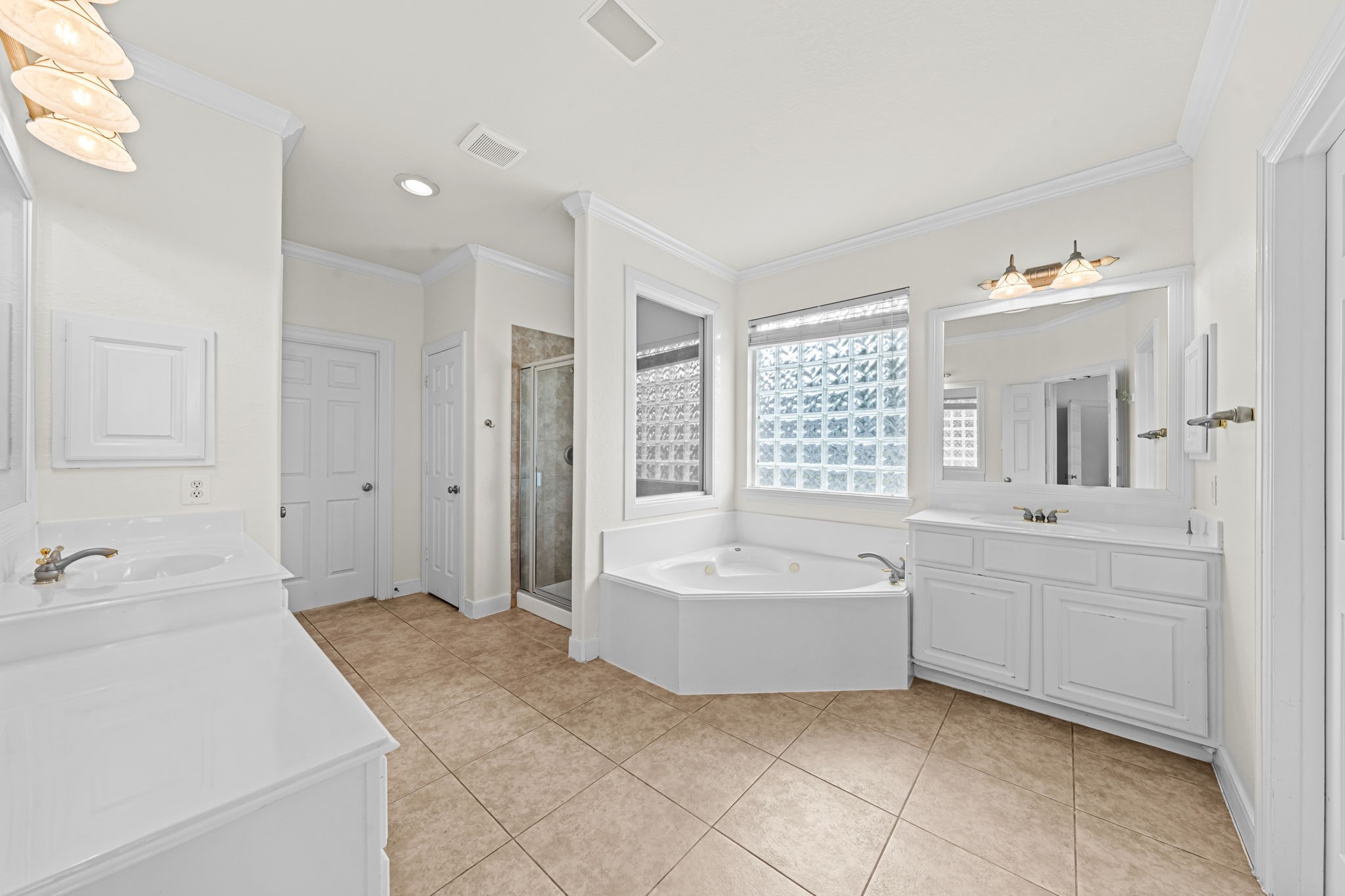 6118 Durango Bay Lane Property Photo 18
