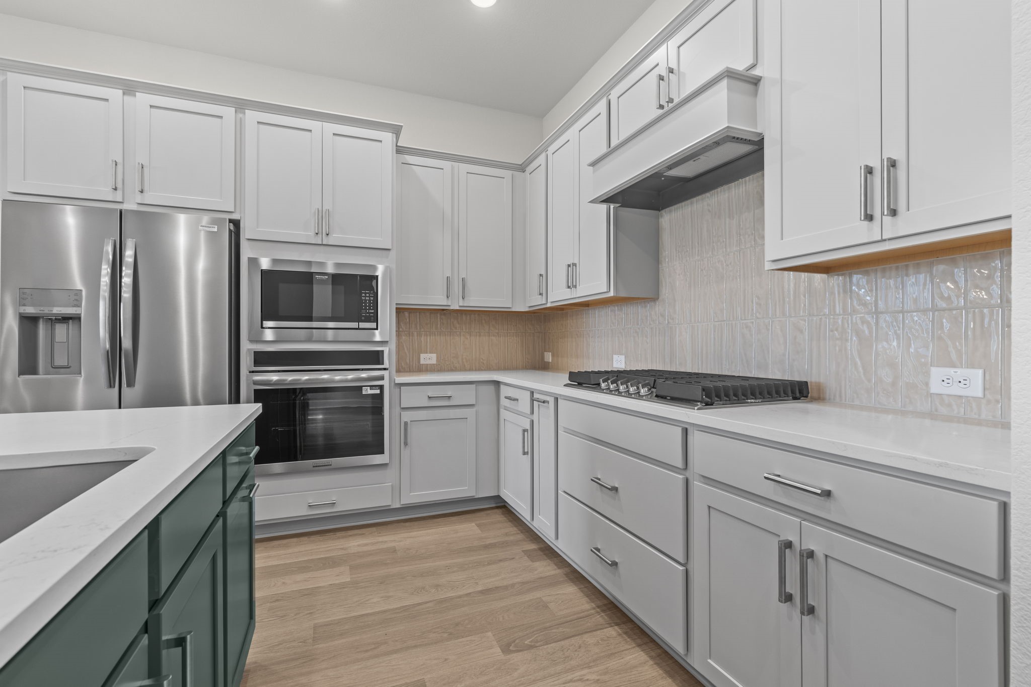 2718 Cottage Place Property Photo 4