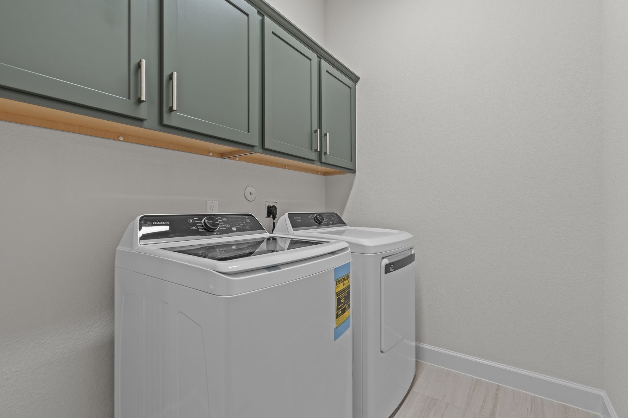 2718 Cottage Place Property Photo 26