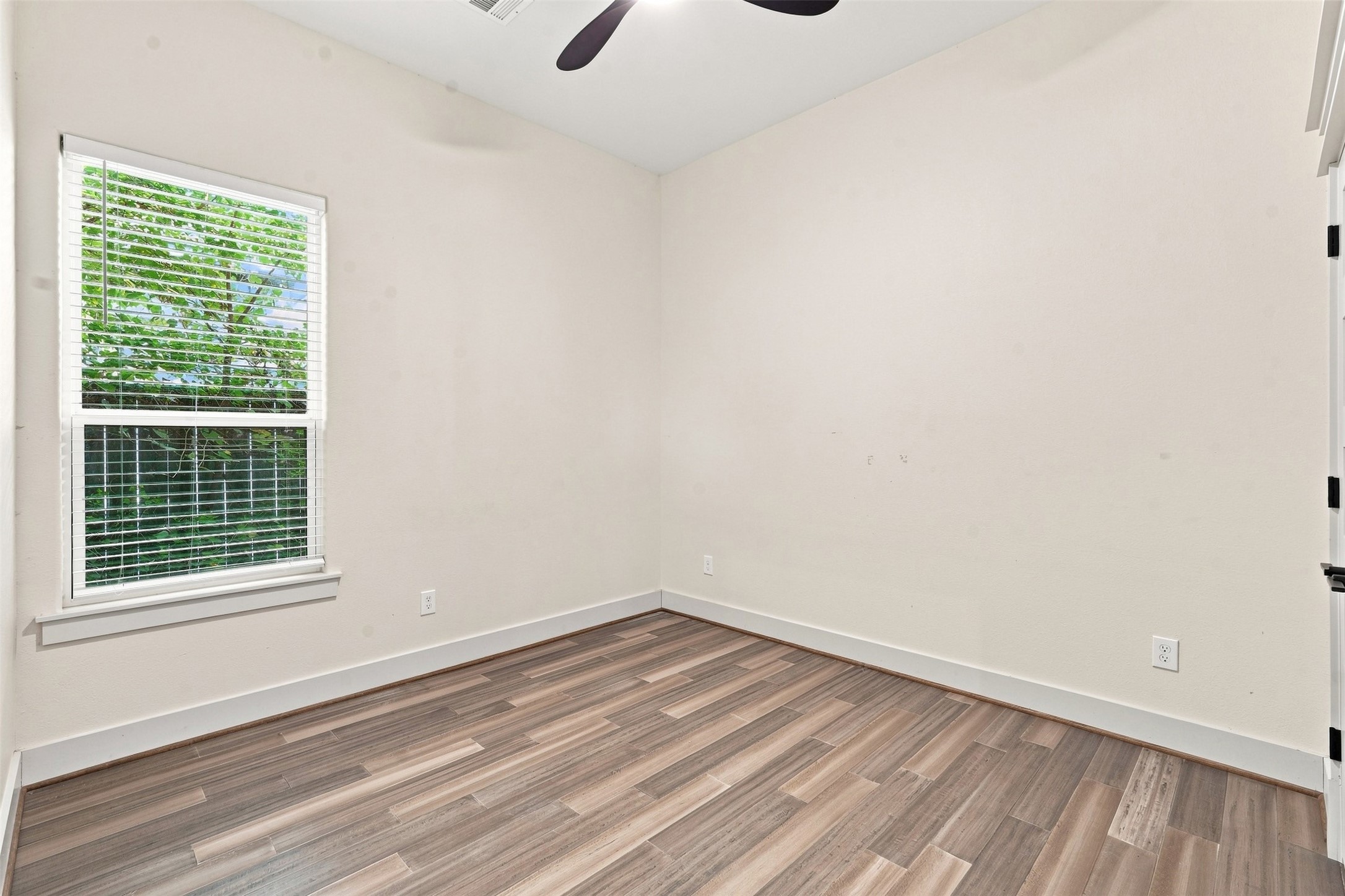 2218 South Street Property Photo 15