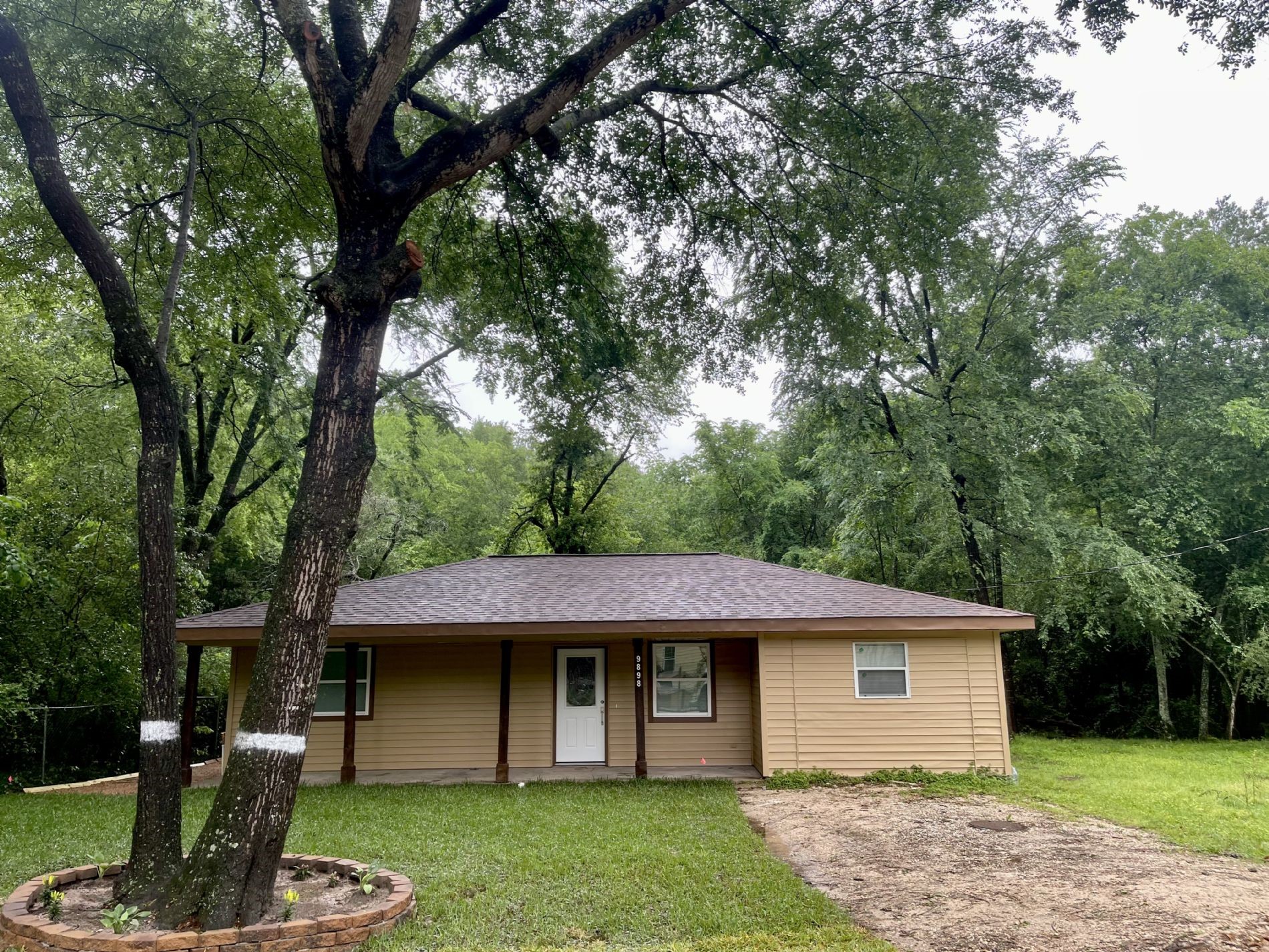 9898 Arbor Oak Property Photo 1