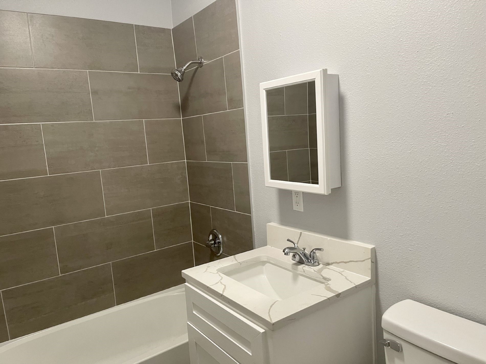 9898 Arbor Oak Property Photo 5
