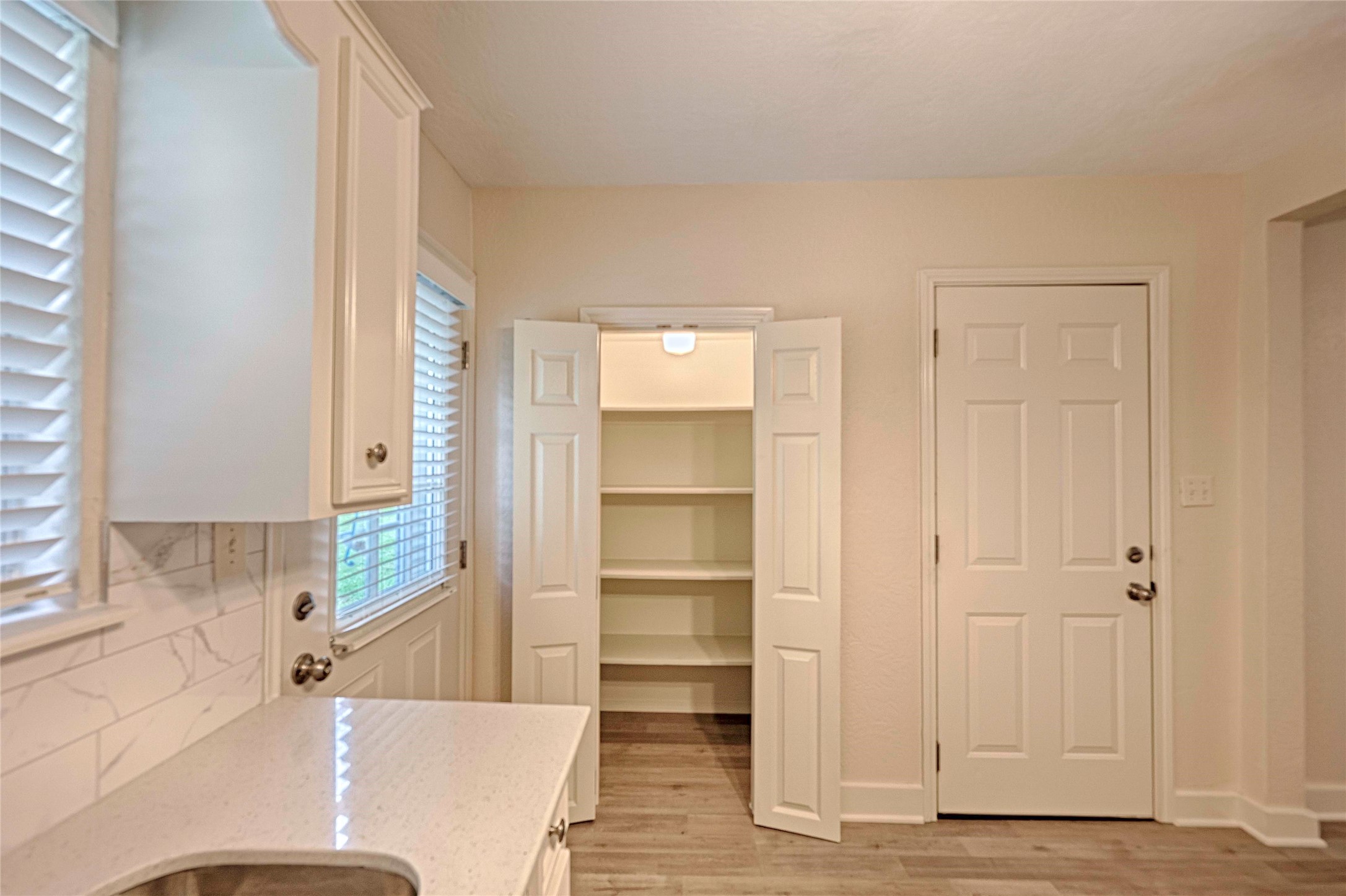 903 N Glendale Street Property Photo 5