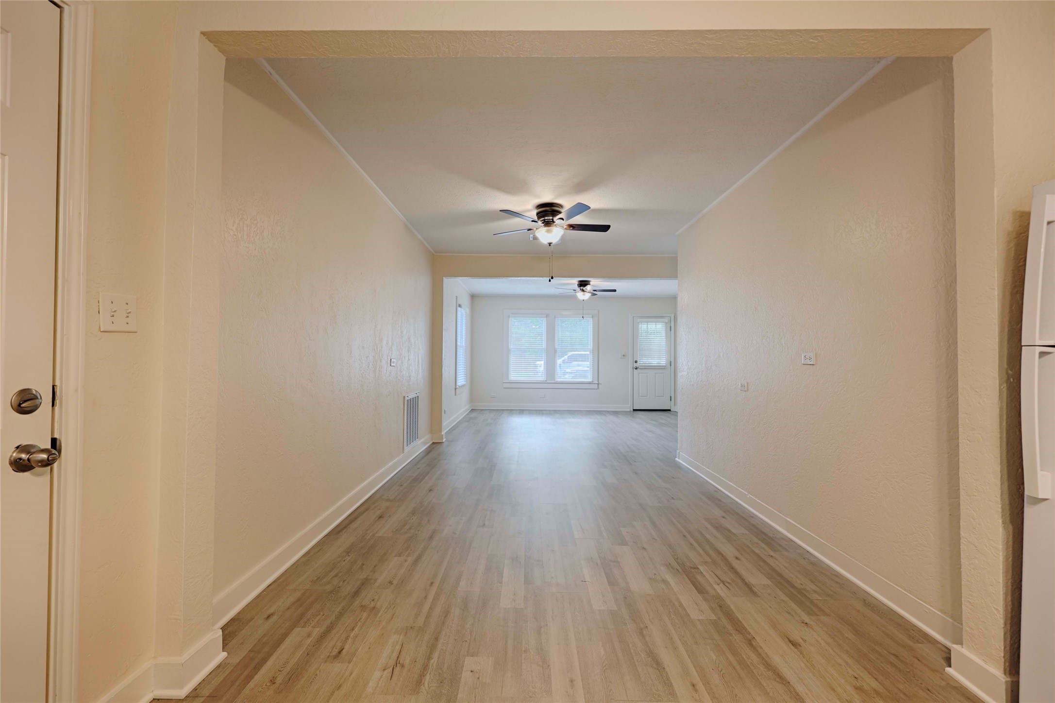 903 N Glendale Street Property Photo 6