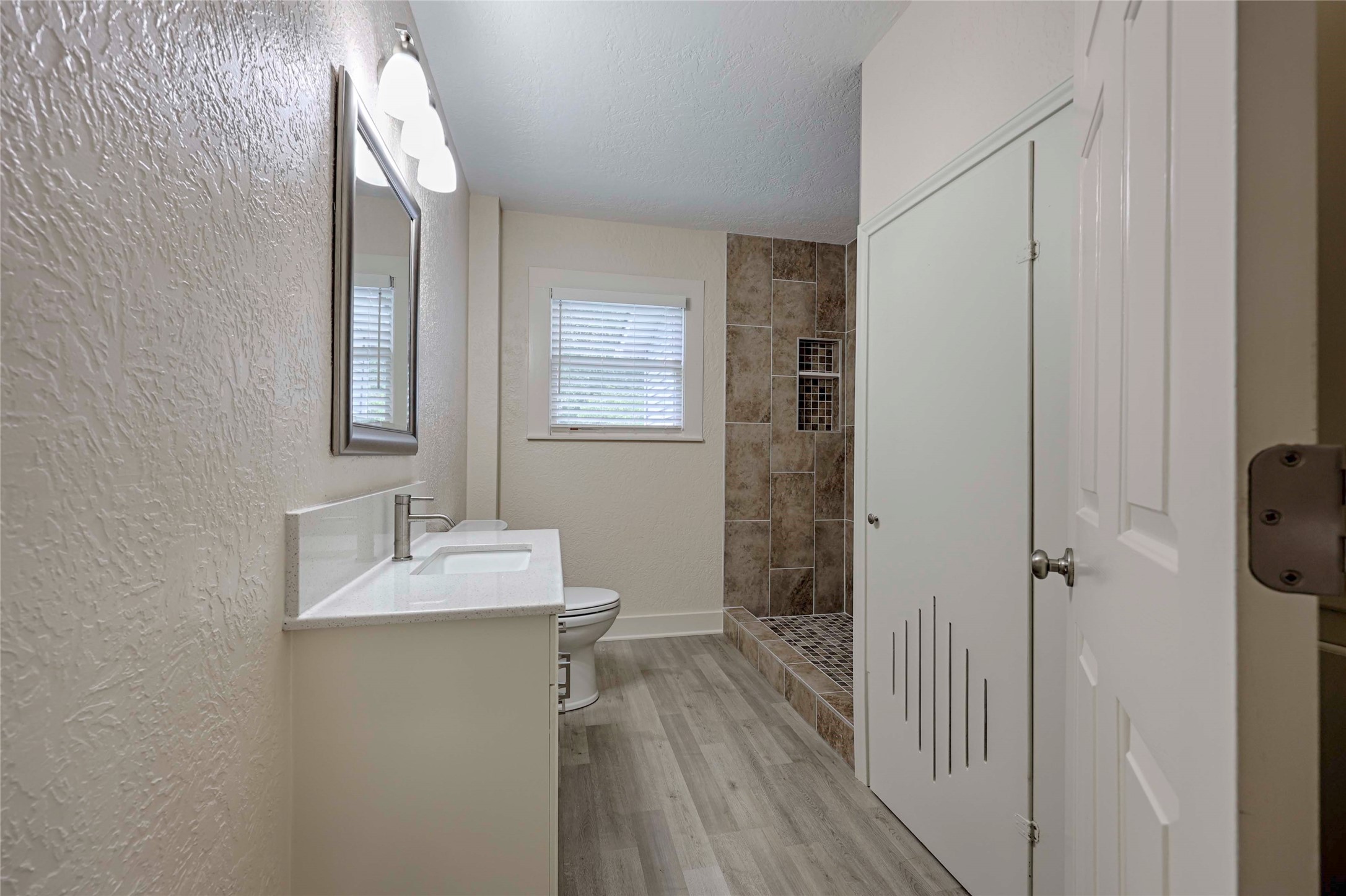 903 N Glendale Street Property Photo 11