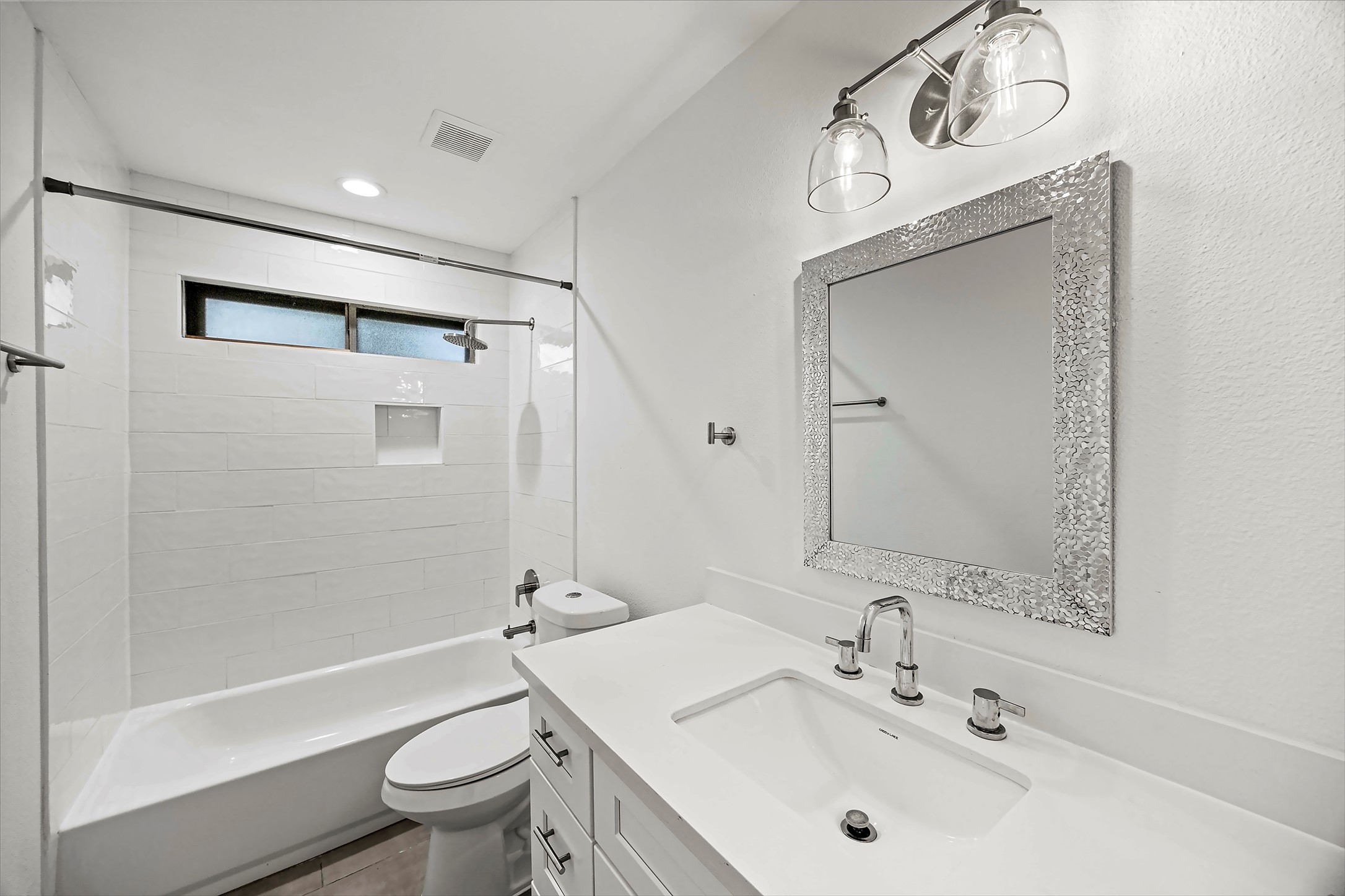 10010 Windriver Drive Property Photo 11