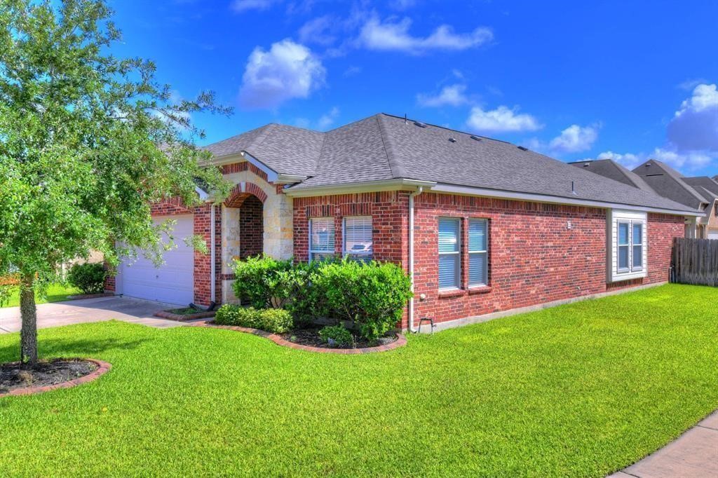 4711 Bellows View Drive Property Photo 2