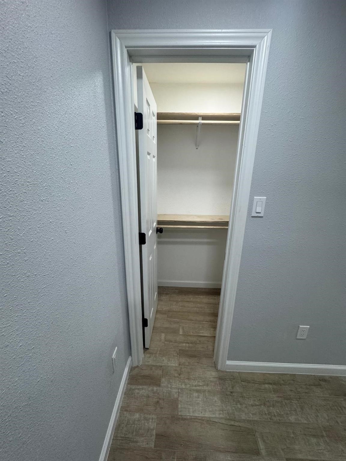 8226 Darlington Dr Drive A Property Photo 5