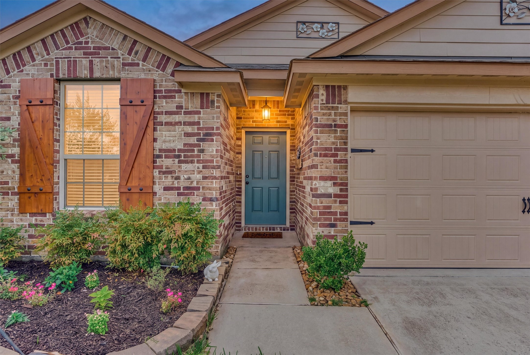23415 Robbers Nest Drive Property Photo 3