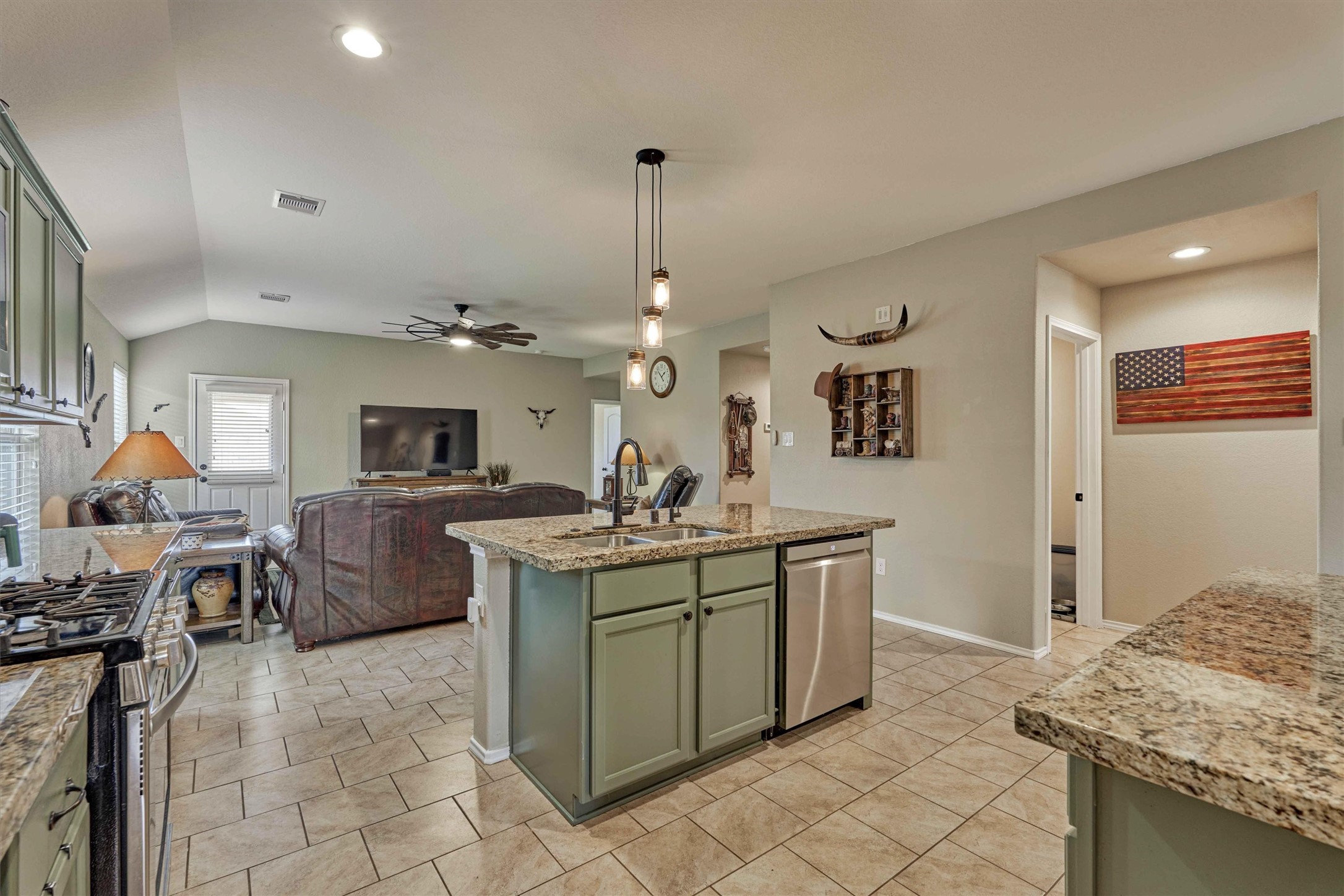 23415 Robbers Nest Drive Property Photo 13