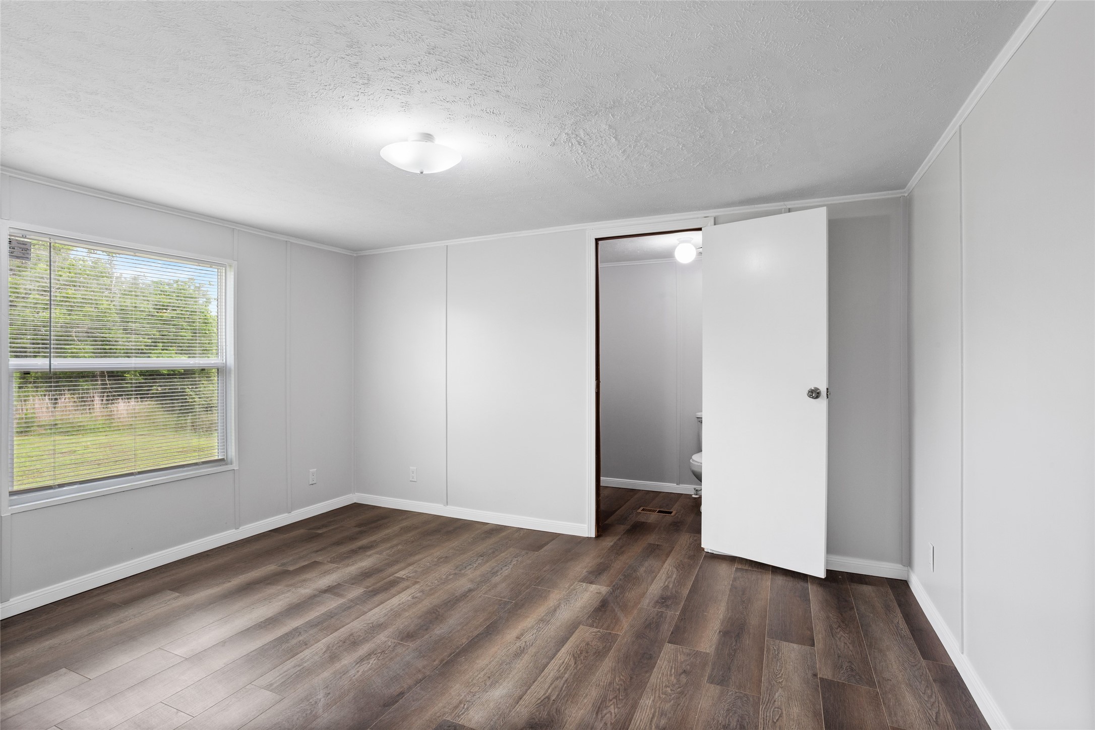 6304 Sexto Street Property Photo 1