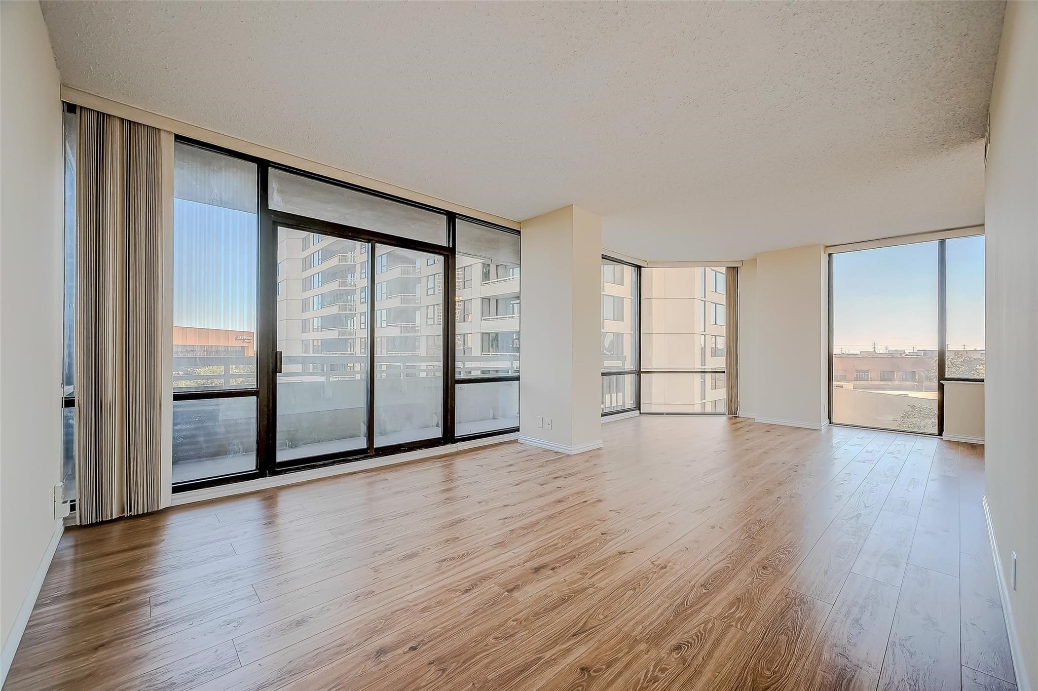 14 Greenway Plaza 6p Property Photo 7
