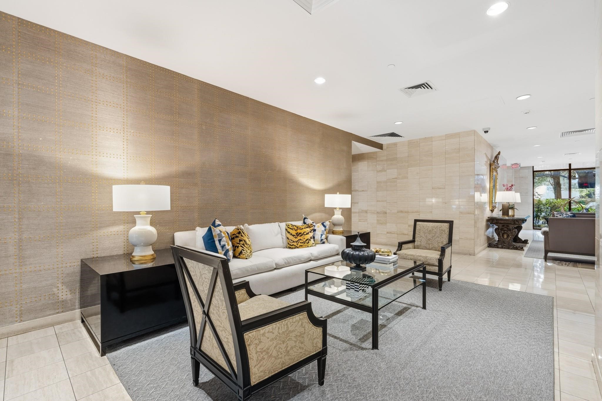14 Greenway Plaza 6p Property Photo 43