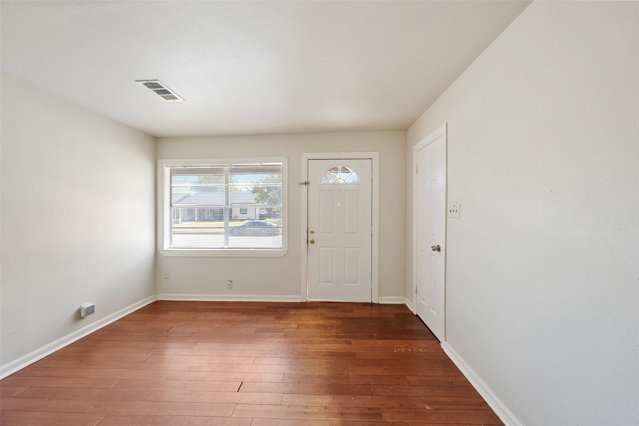 2510 Munger Street Property Photo 26