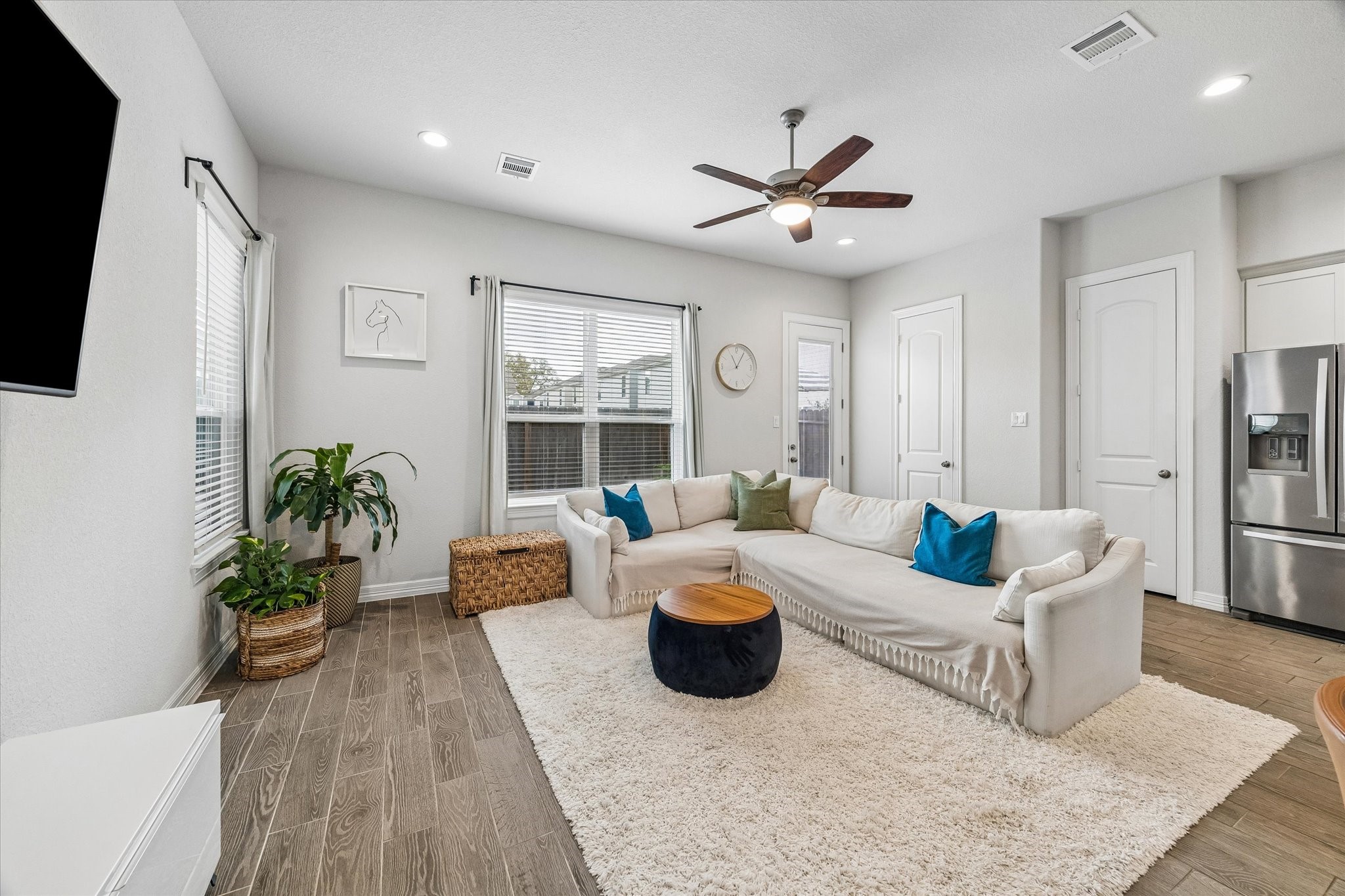 1514 Canter Bayou Way Property Photo 4