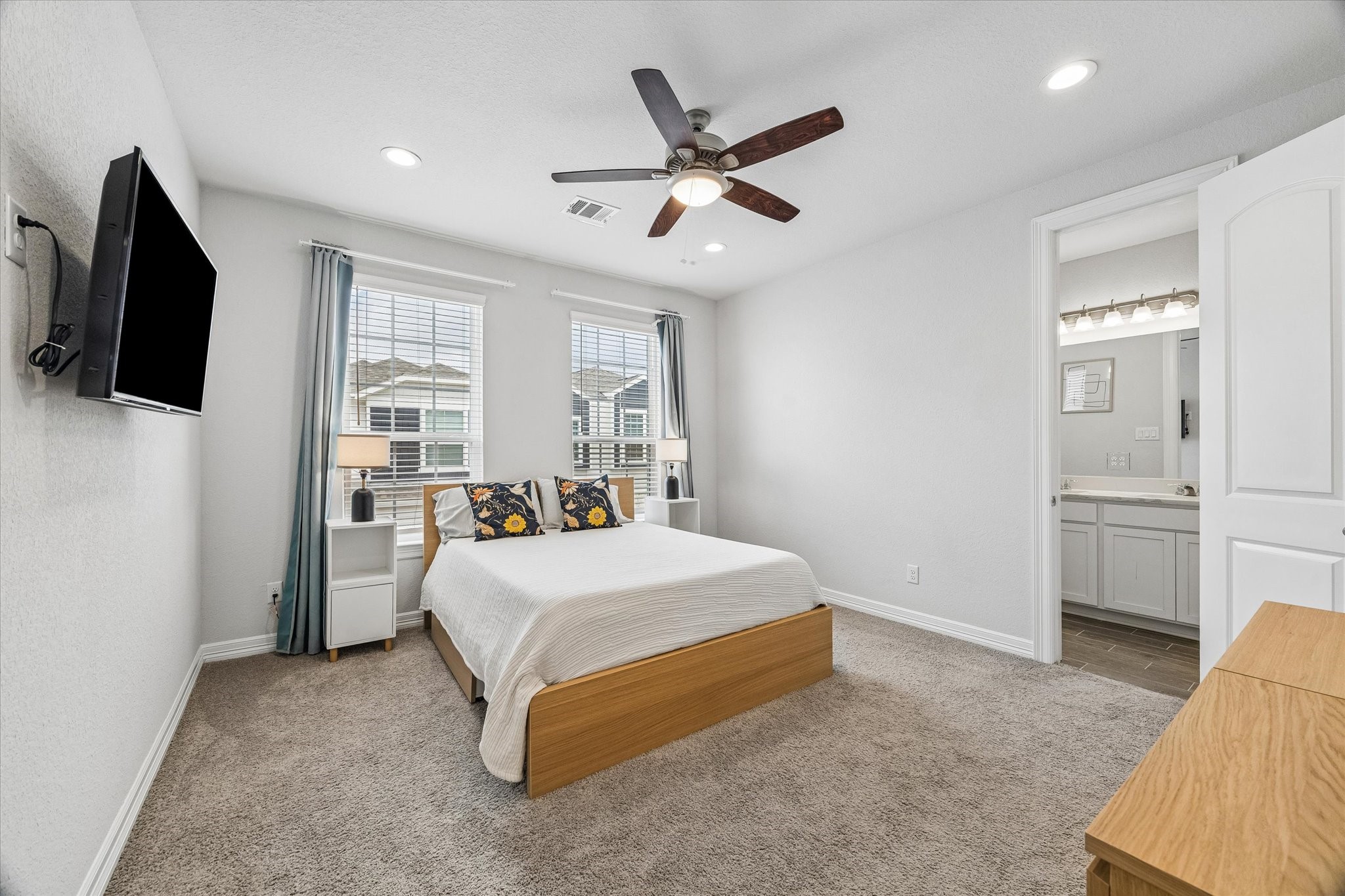 1514 Canter Bayou Way Property Photo 10