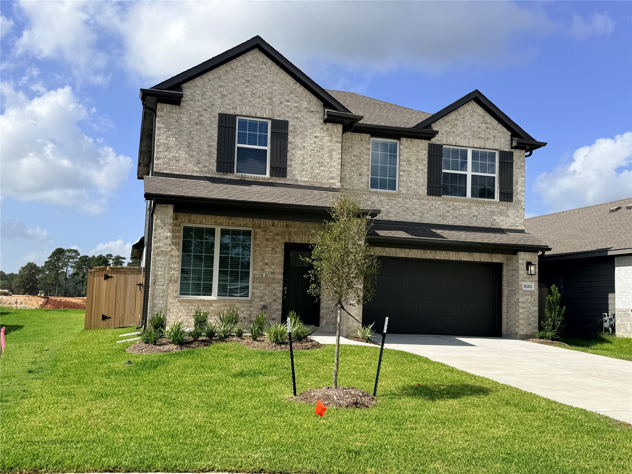 16262 Parish Pointe Court Property Photo 2