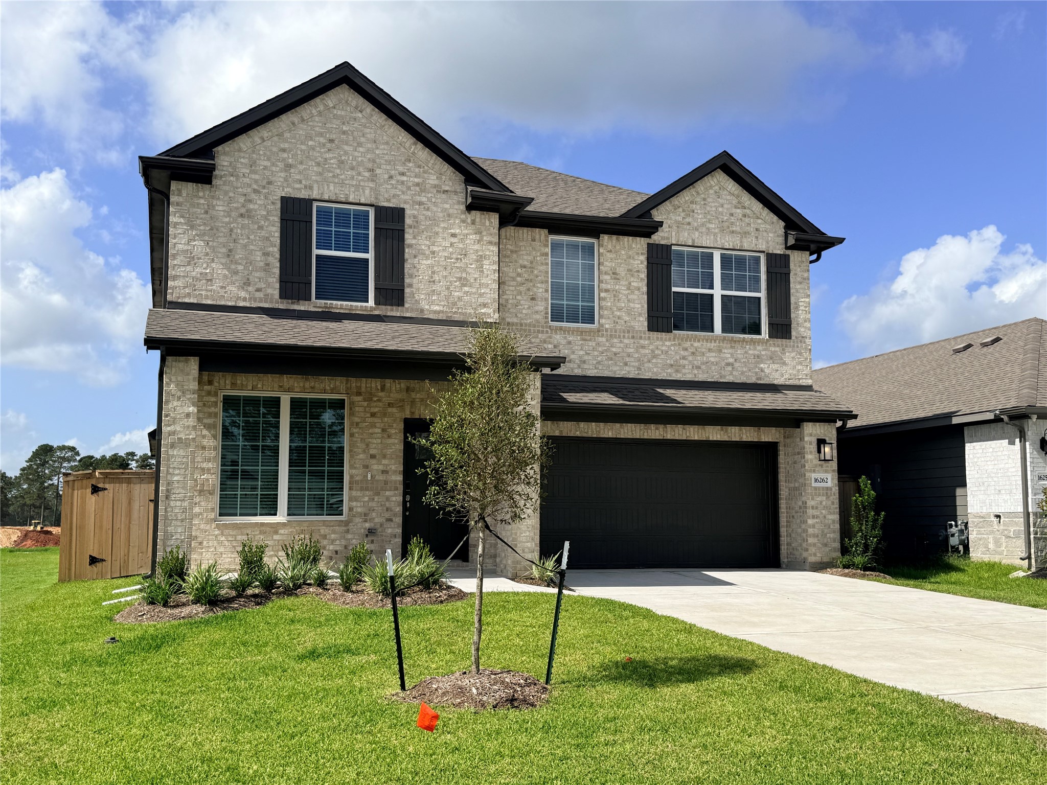 16262 Parish Pointe Court Property Photo 3