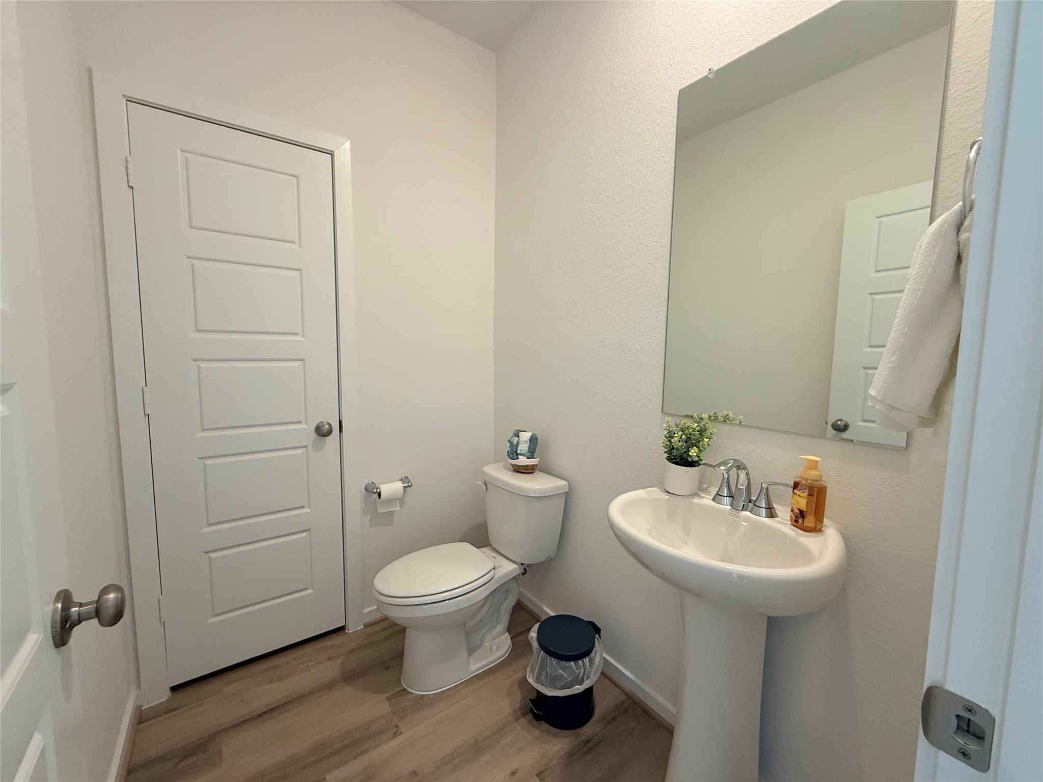 16262 Parish Pointe Court Property Photo 8