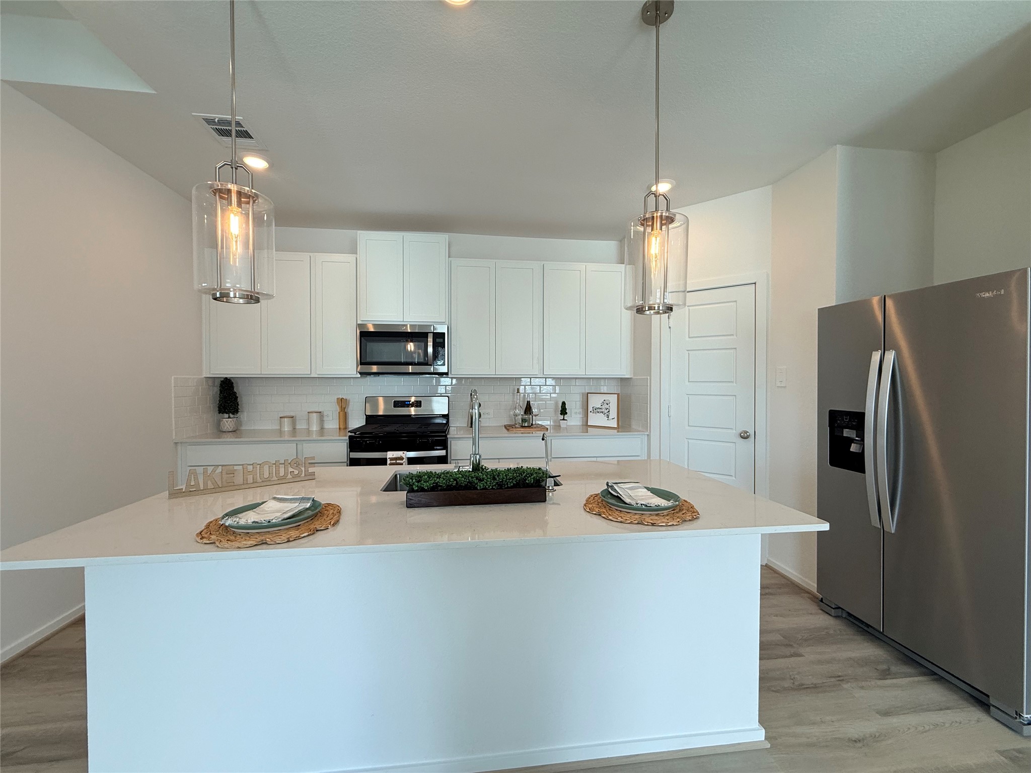 16262 Parish Pointe Court Property Photo 18