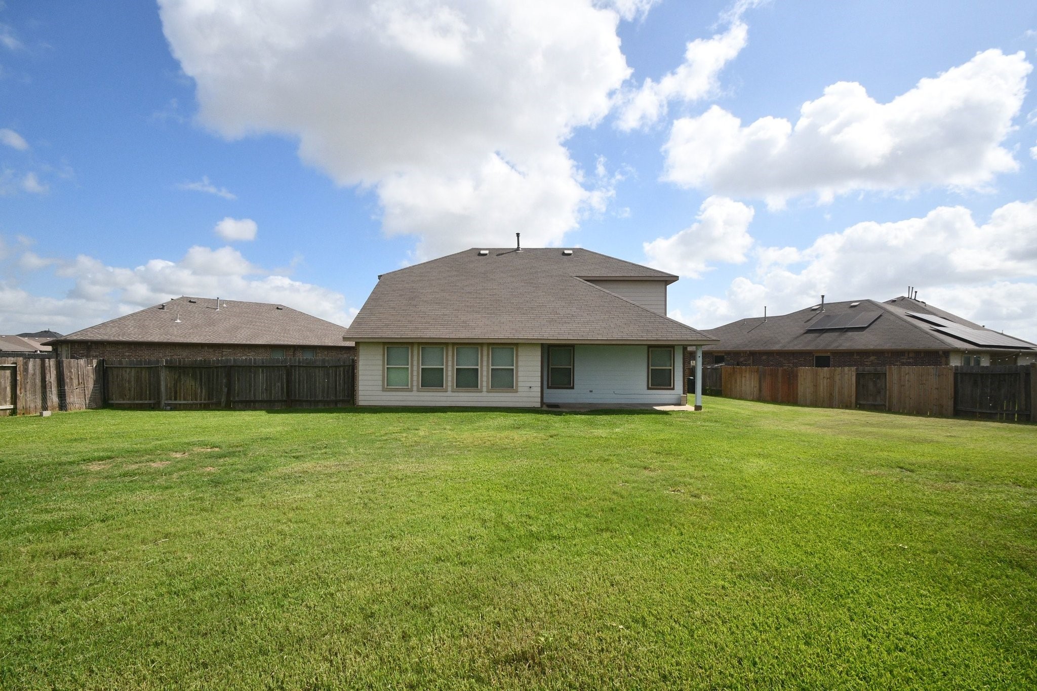 29251 Jacobs River Drive Property Photo 4