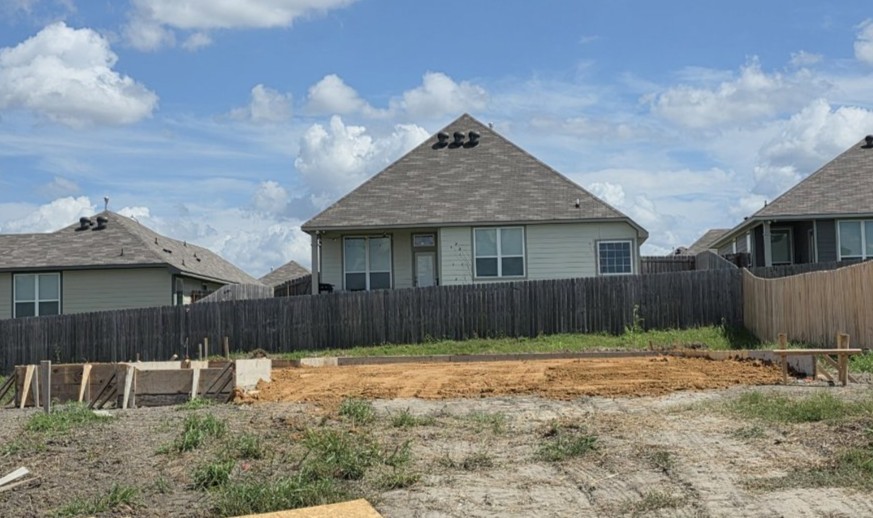 1495 Lake Ridge Drive Property Photo 1