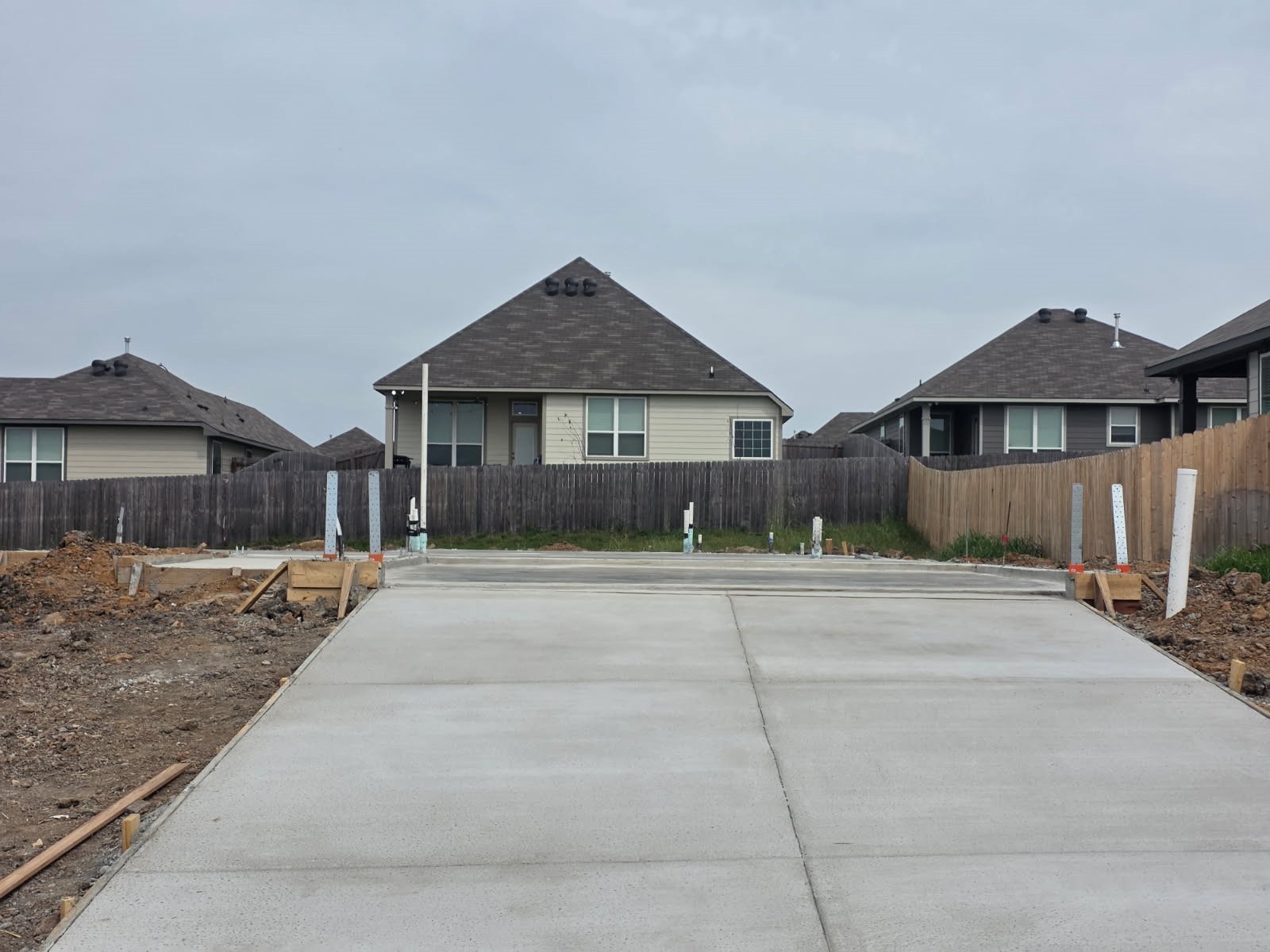 1495 Lake Ridge Drive Property Photo 1