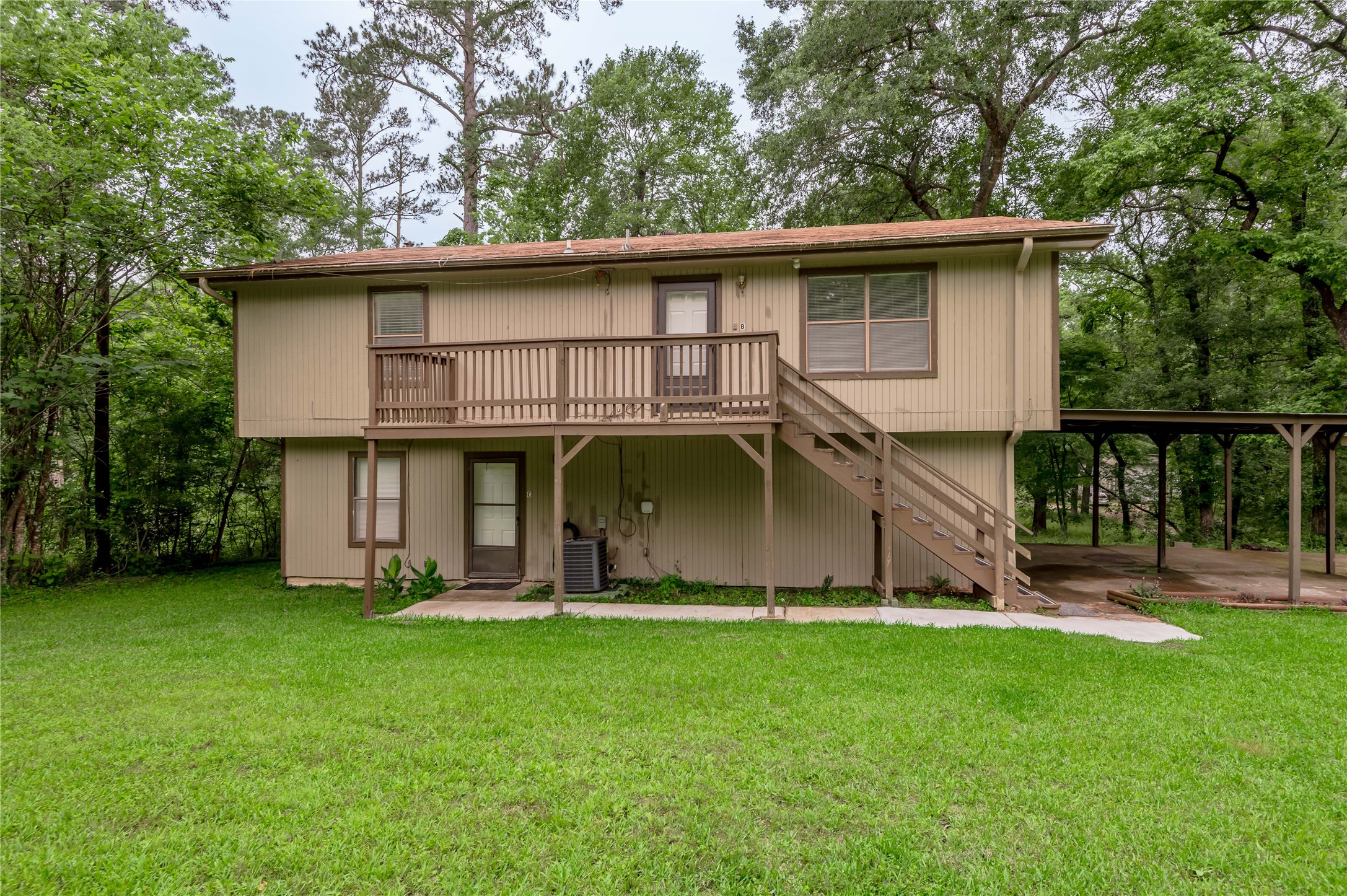 138 Summer Place B Property Photo 1
