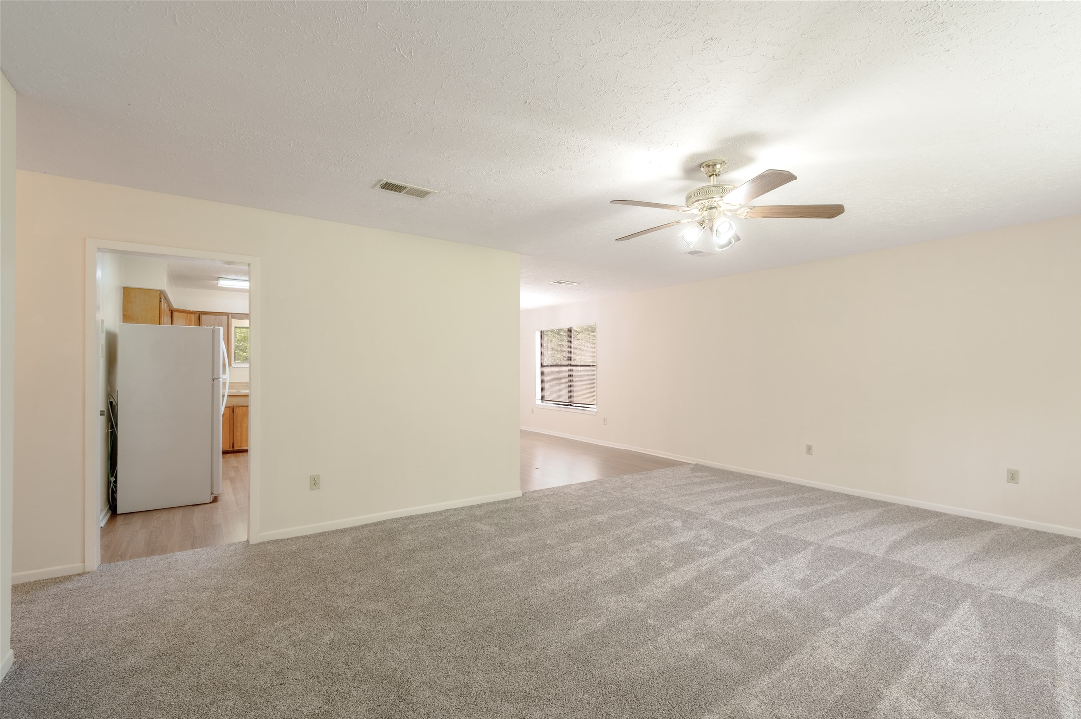 138 Summer Place B Property Photo 4