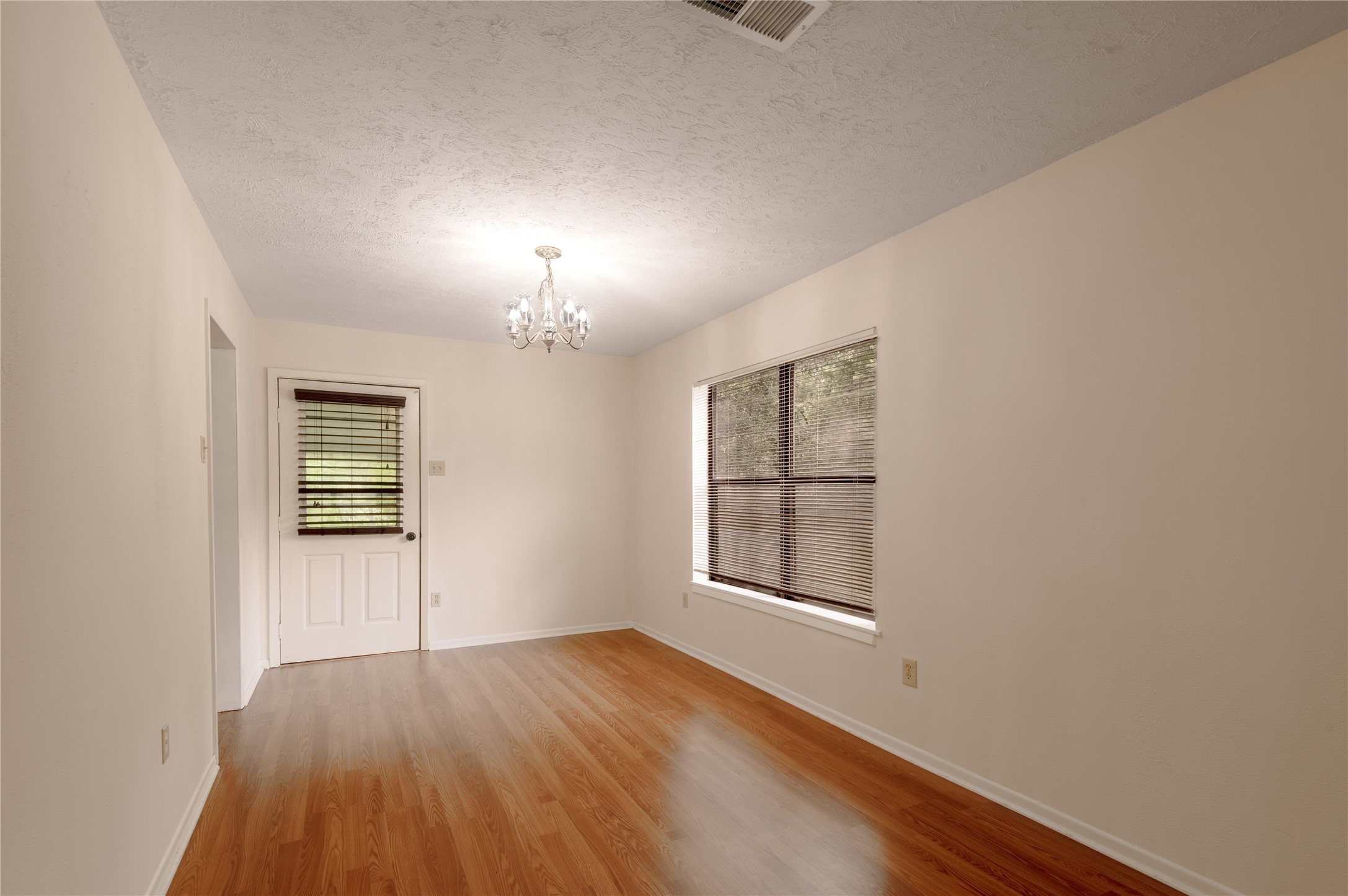 138 Summer Place B Property Photo 6